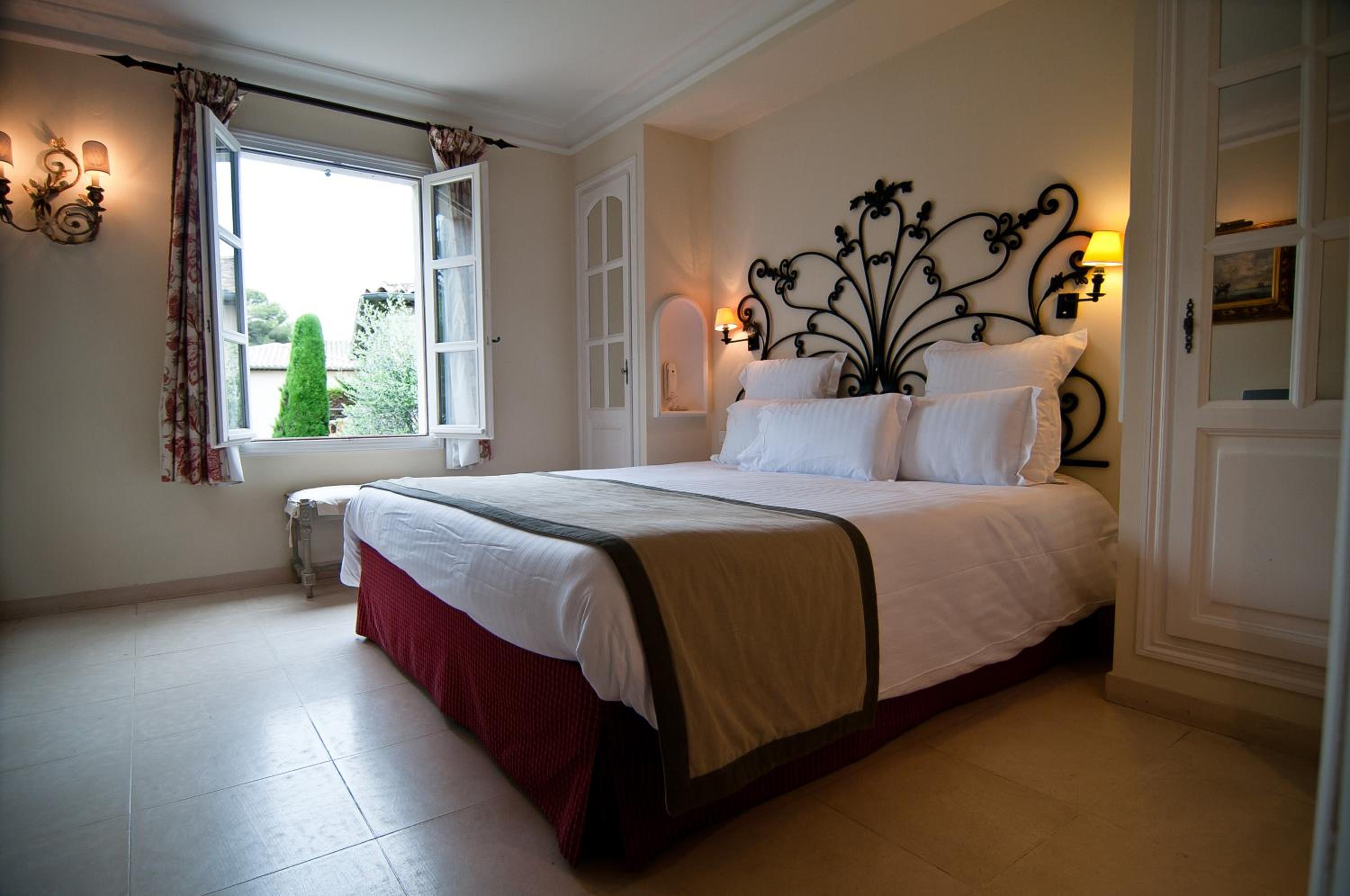 Mougins Vacations - Hotel De Mougins - Property Image 2