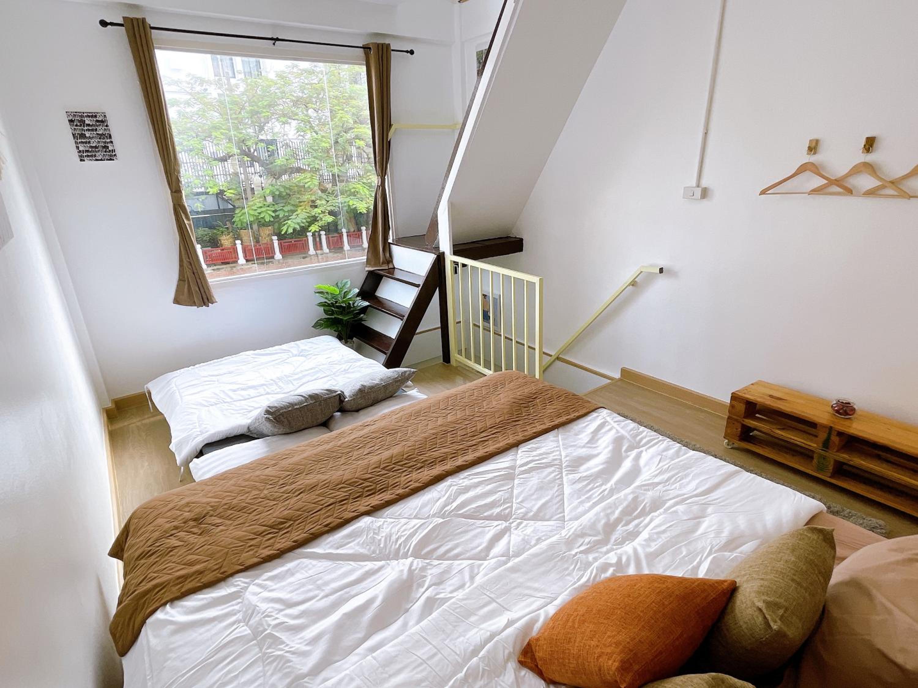 Lively and cozy canal house ,Entire house