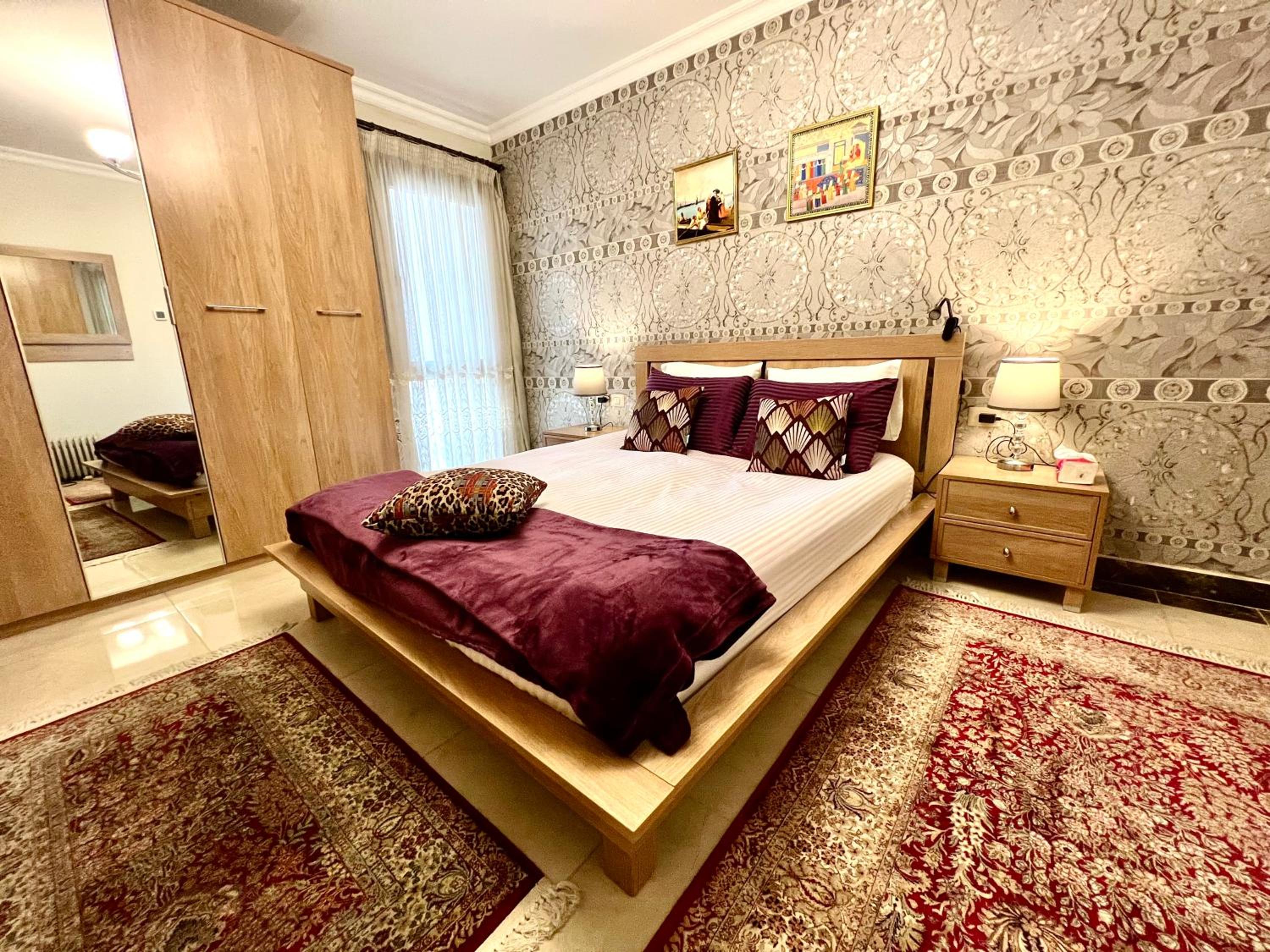 Luxury hotel apartment with pools in front AUC