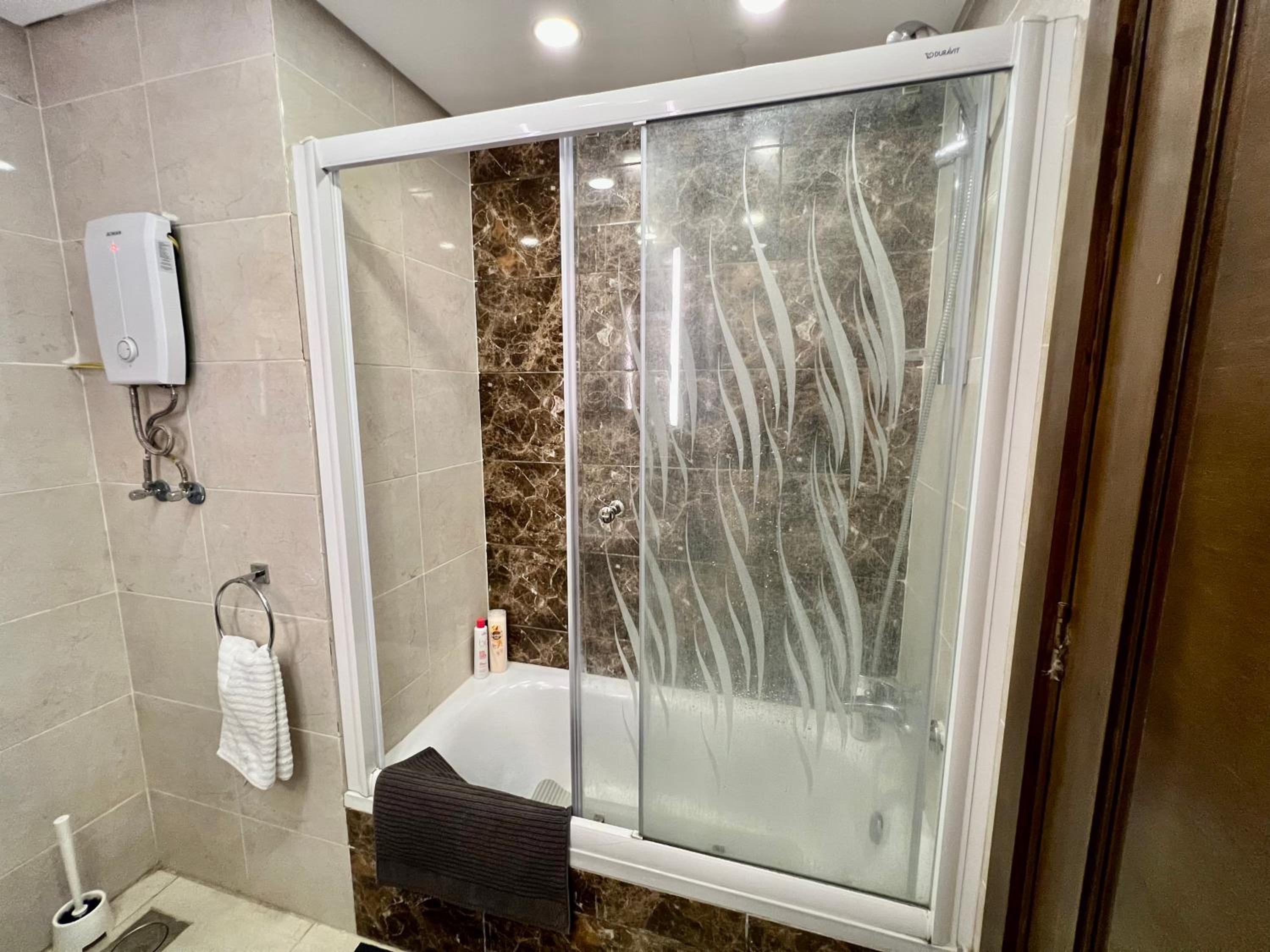 Luxury hotel apartment with pools in front AUC