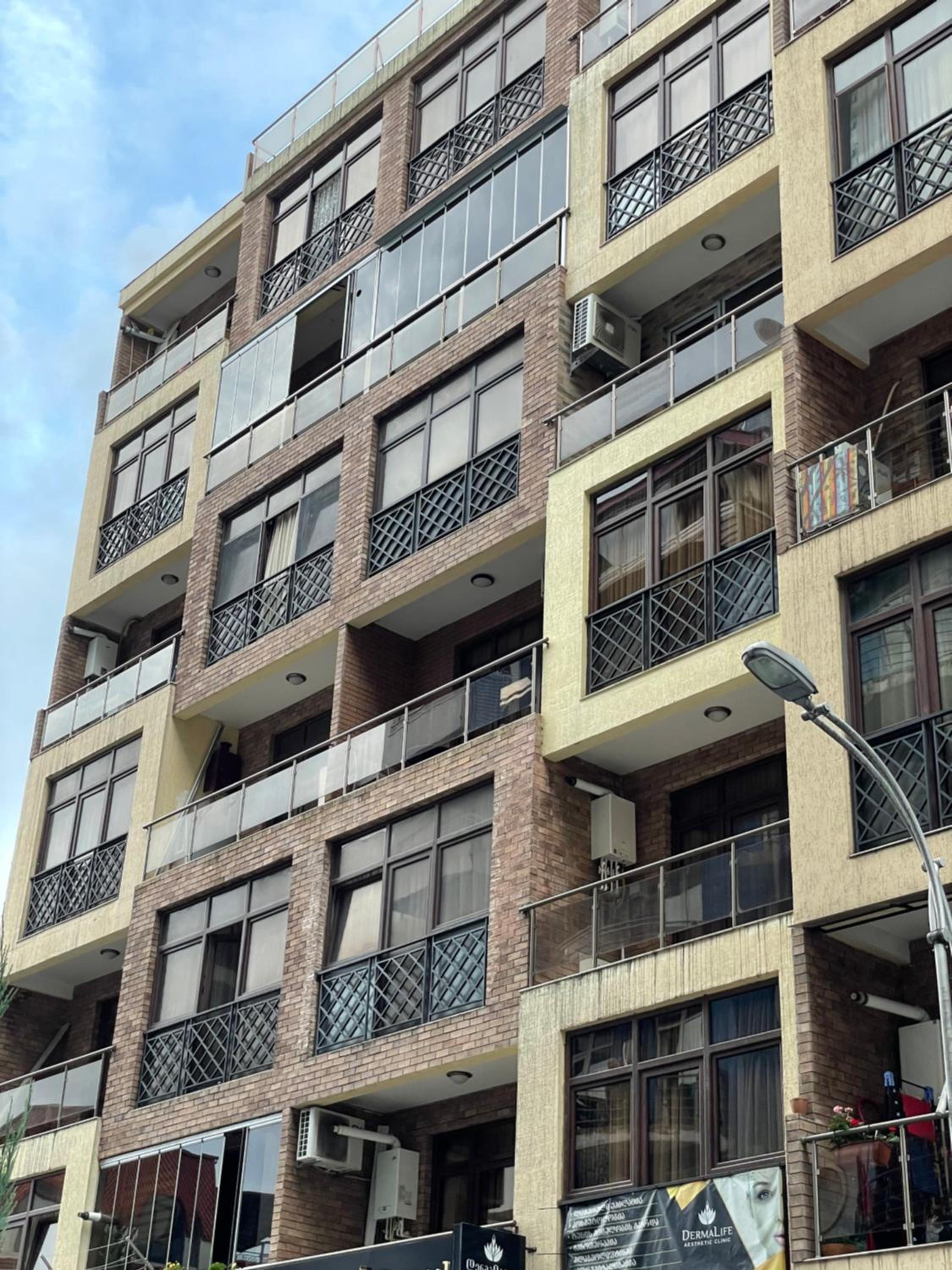 Comfortable Apartment in old city view 2