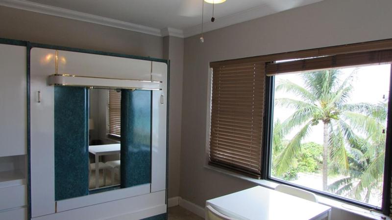 Ocean Front Casablanca Studios with FULL KITCHENS & Beach access By BL Rentals