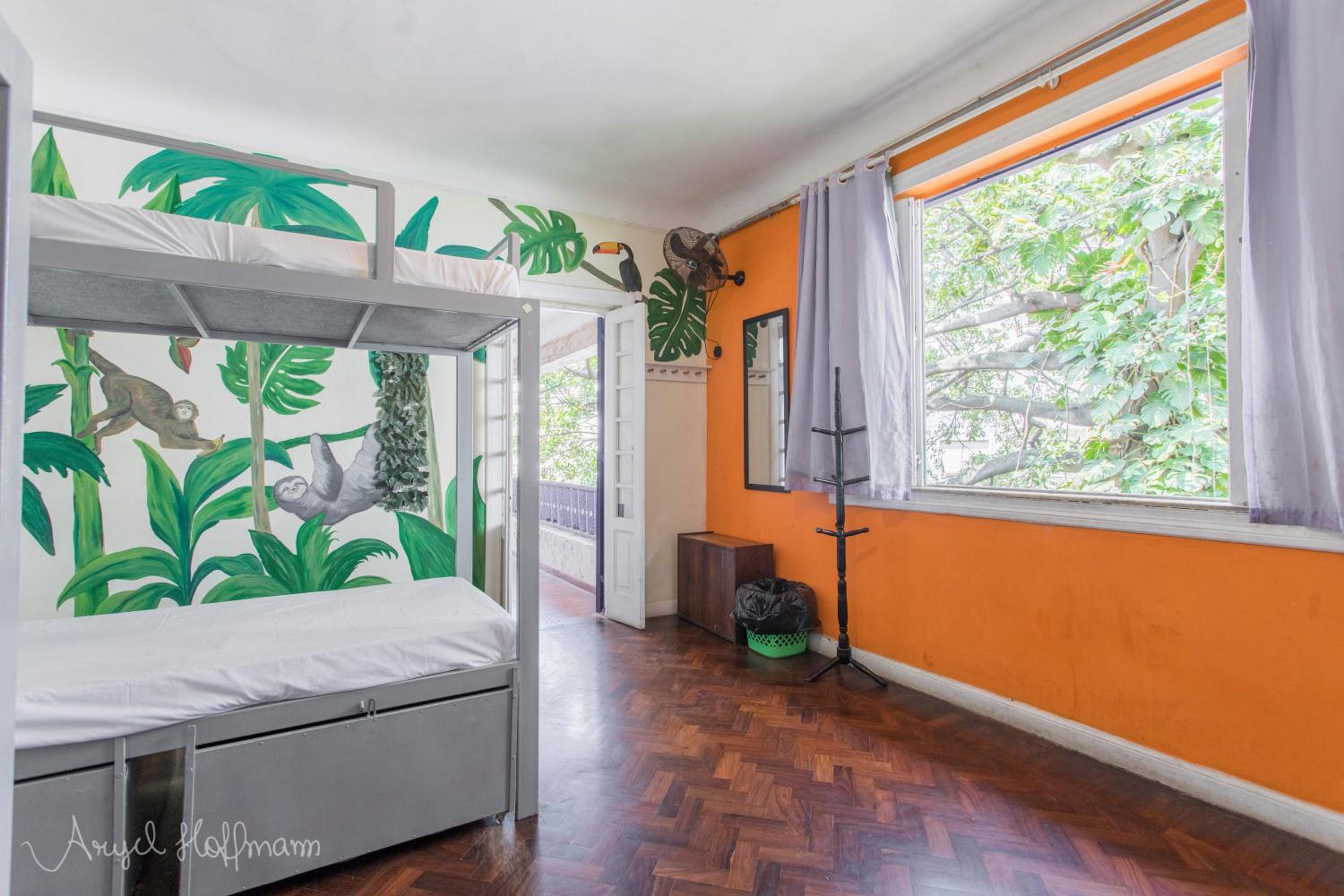 Pura Vida Hostel