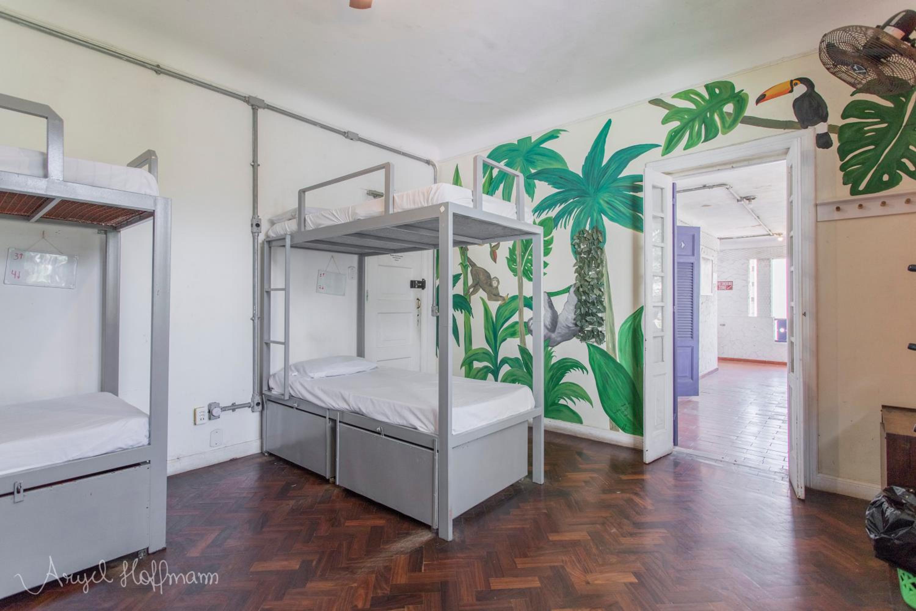 Pura Vida Hostel