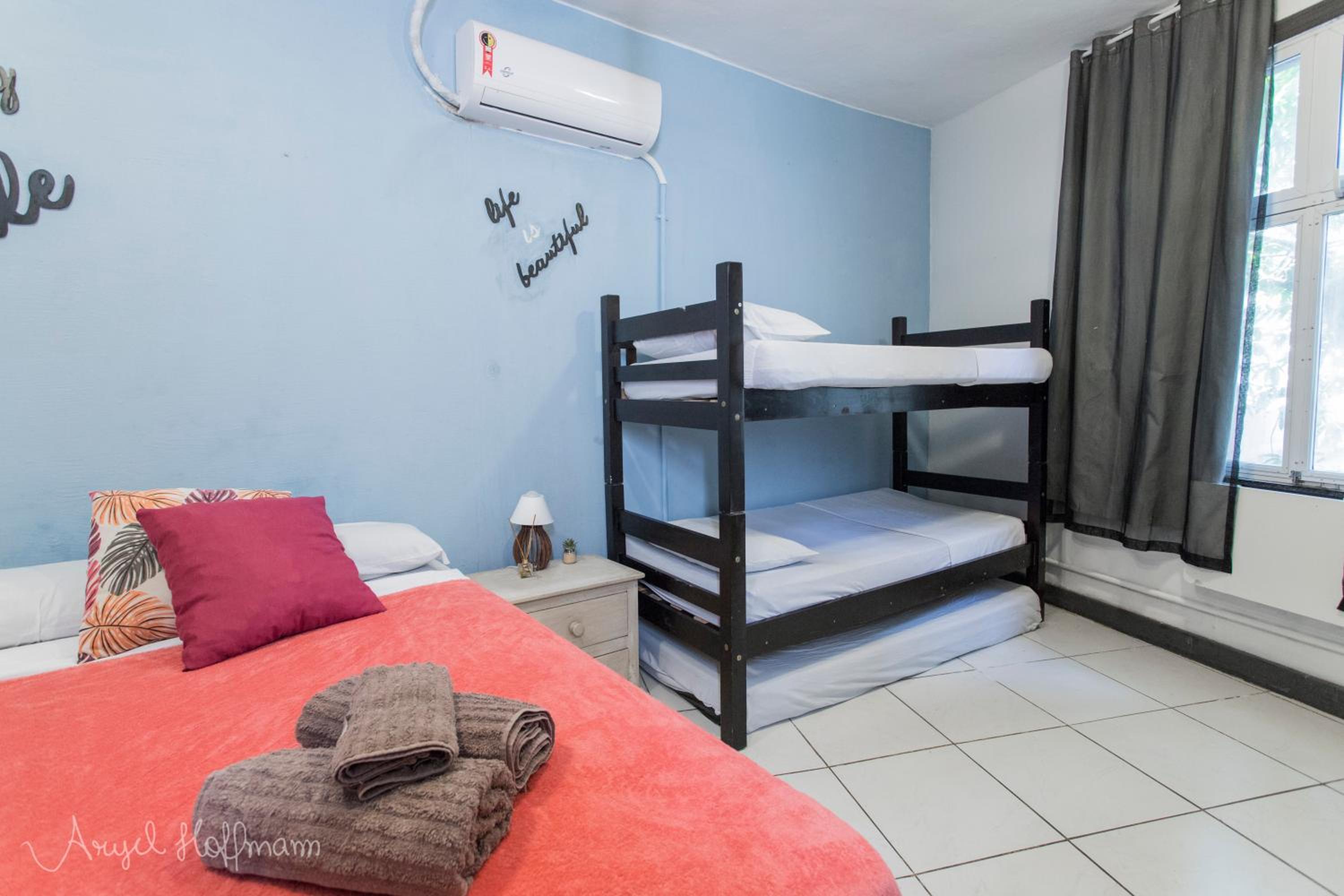 Pura Vida Hostel