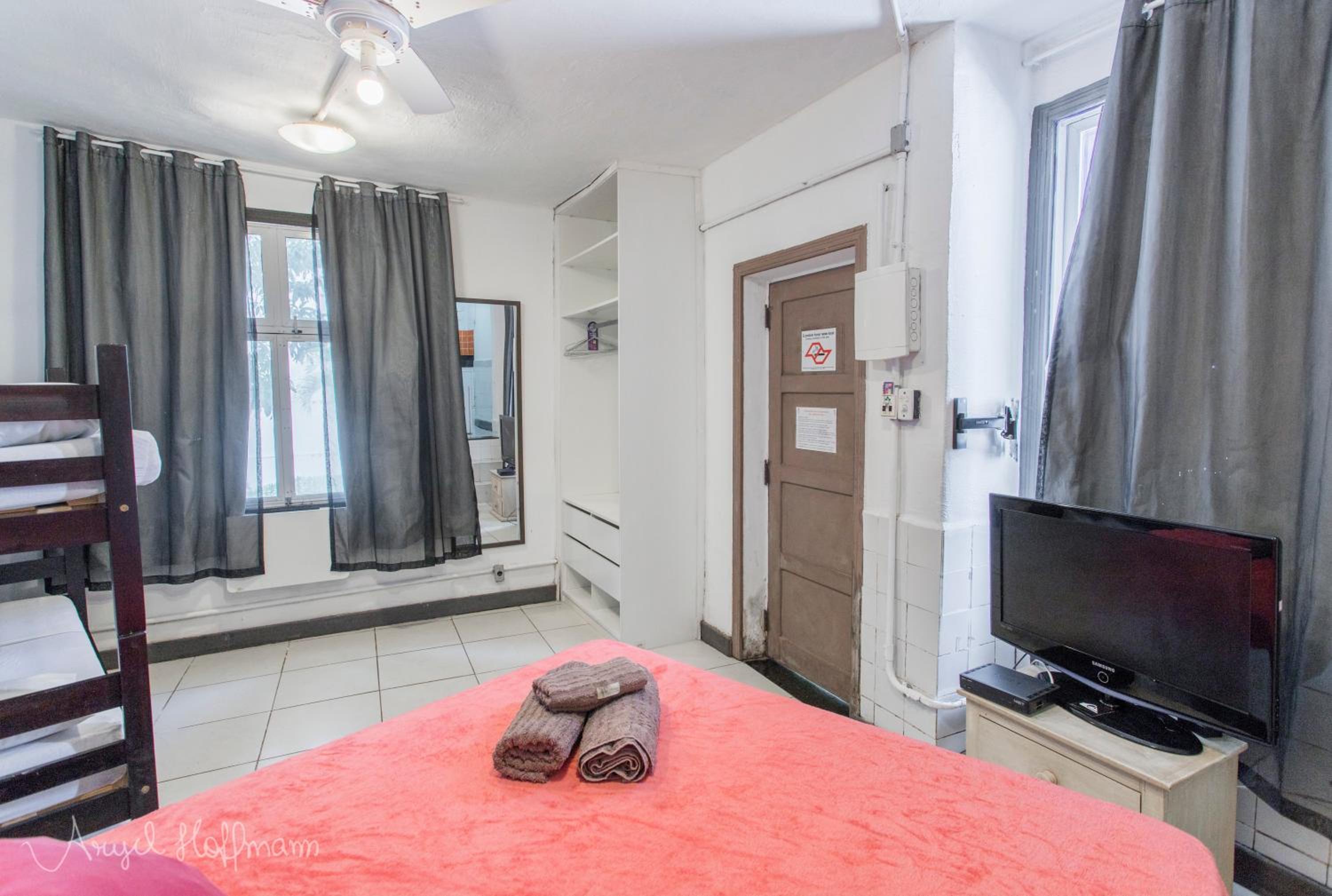 Pura Vida Hostel
