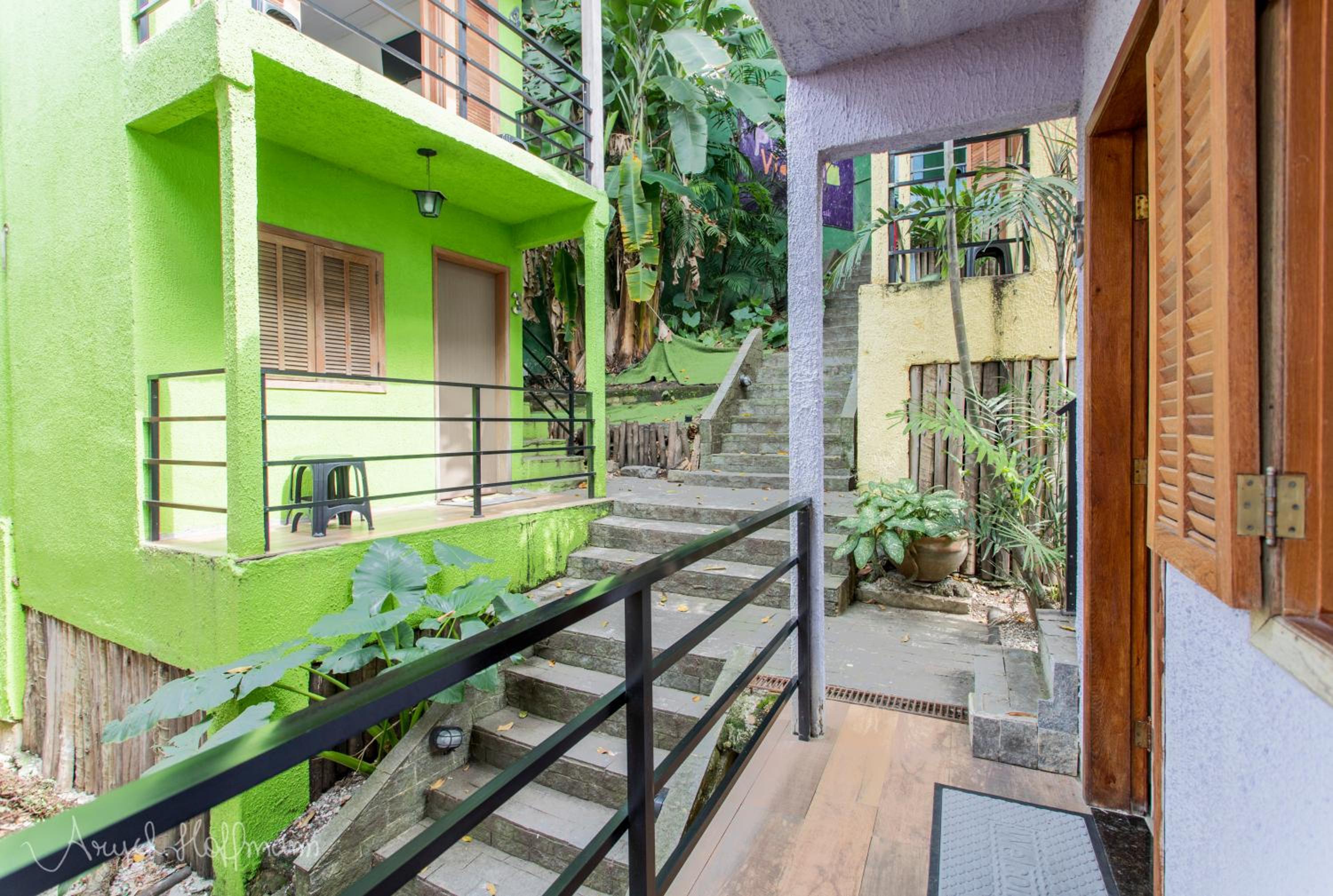 Pura Vida Hostel