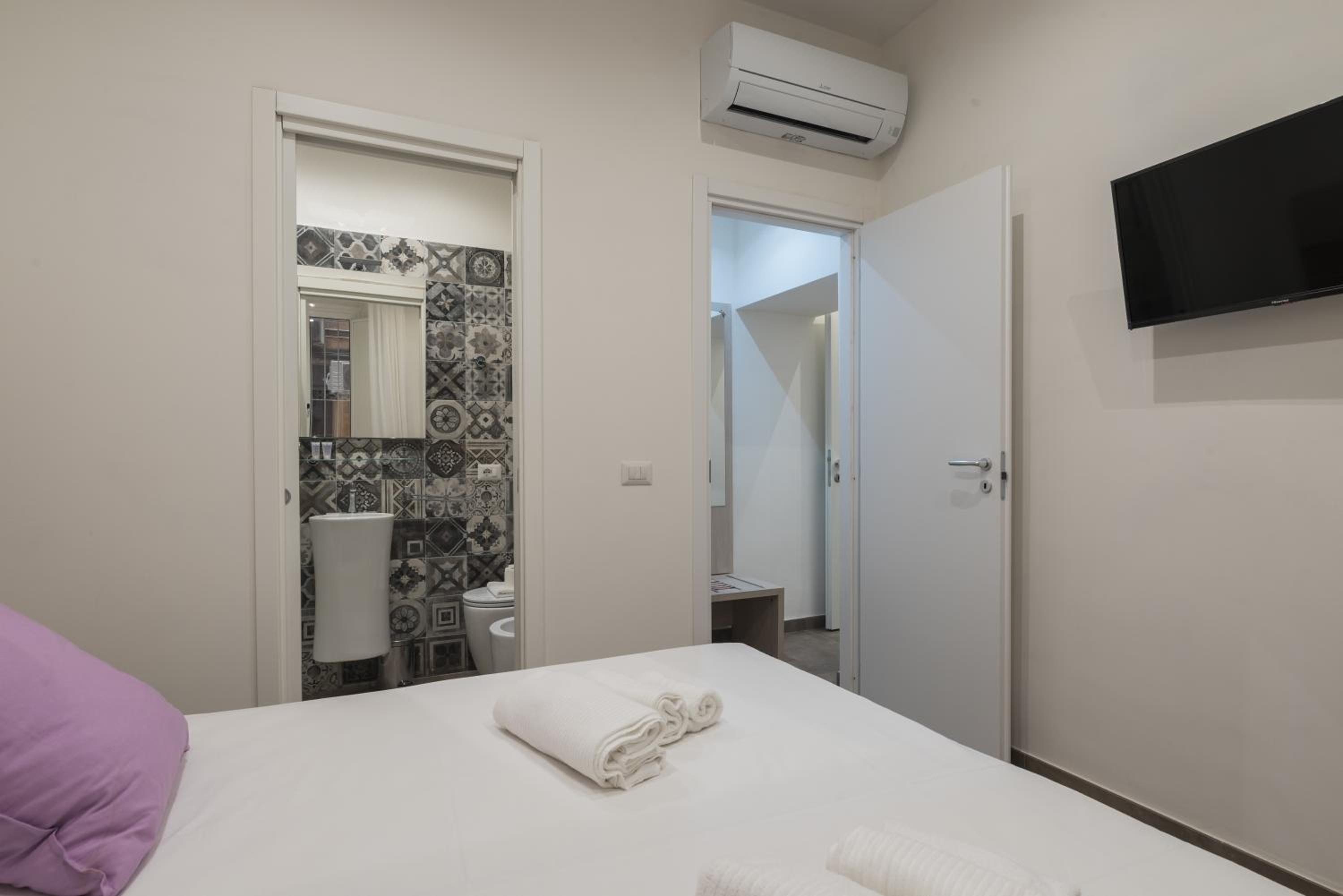 Bed&BikeRome GIULIO CESARE