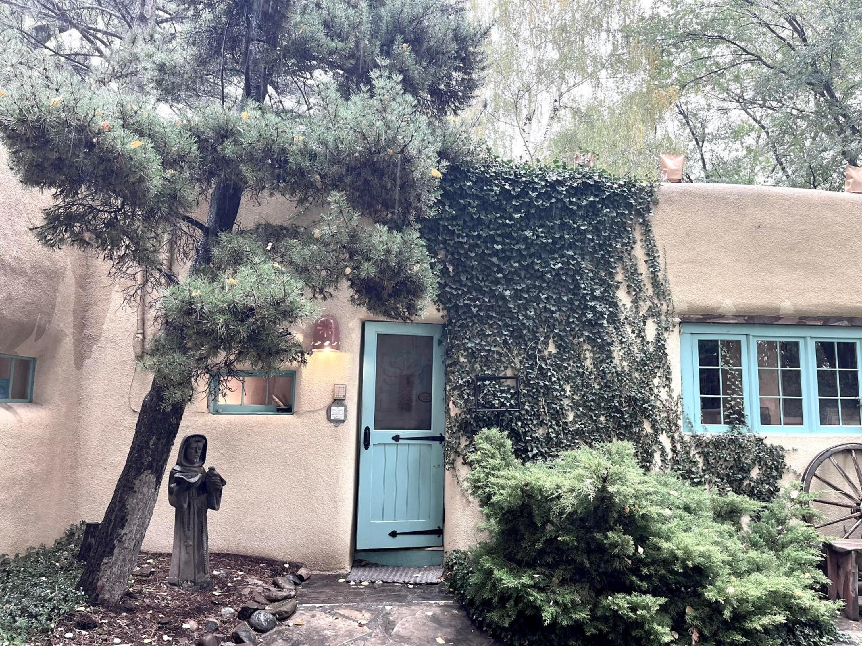 Hotel Hacienda del Sol