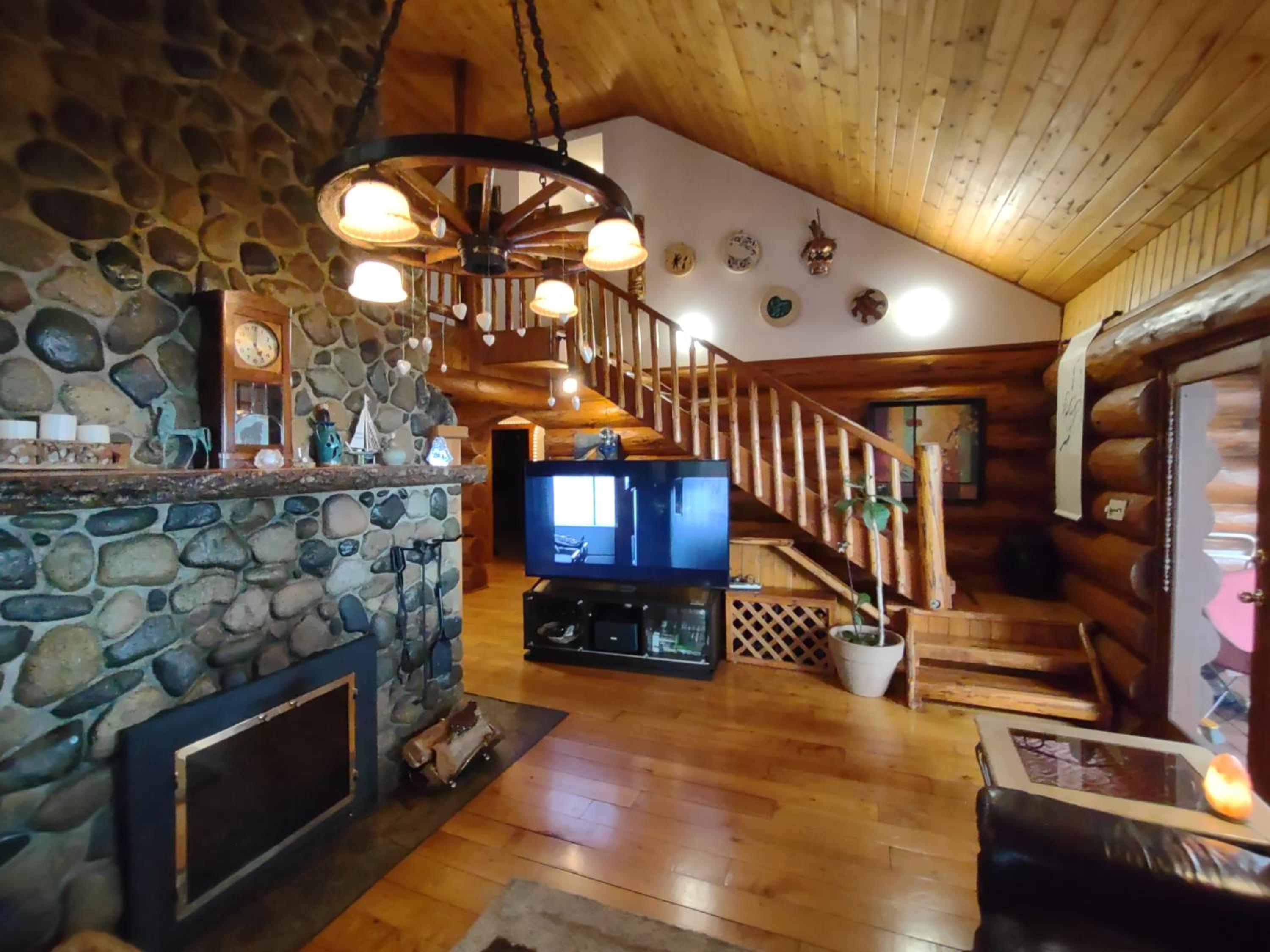 Union Bay Log Home