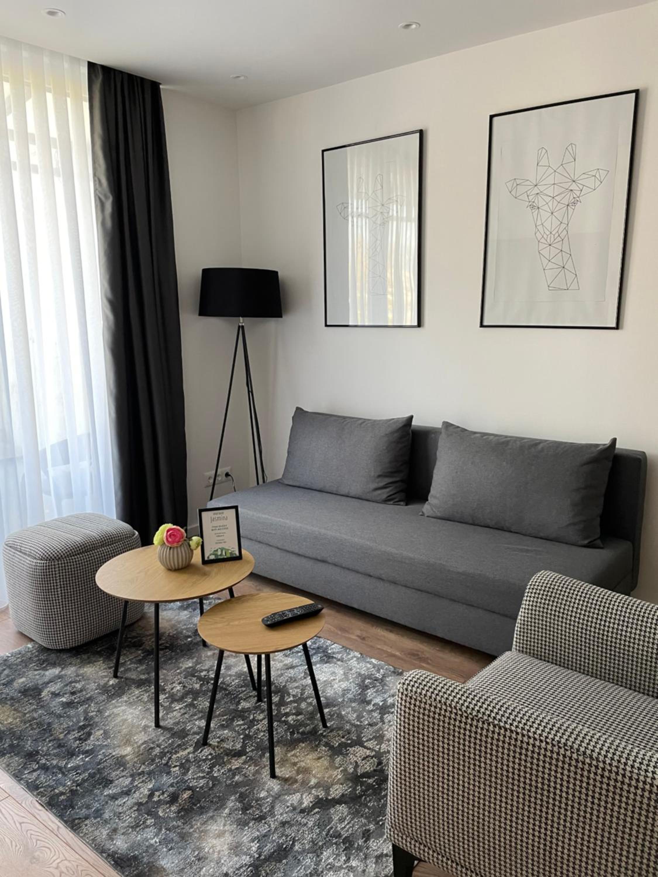 Residence 33
