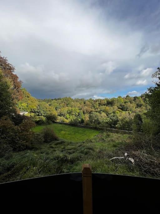 Unique Orchard Lodge for couples with hot tub