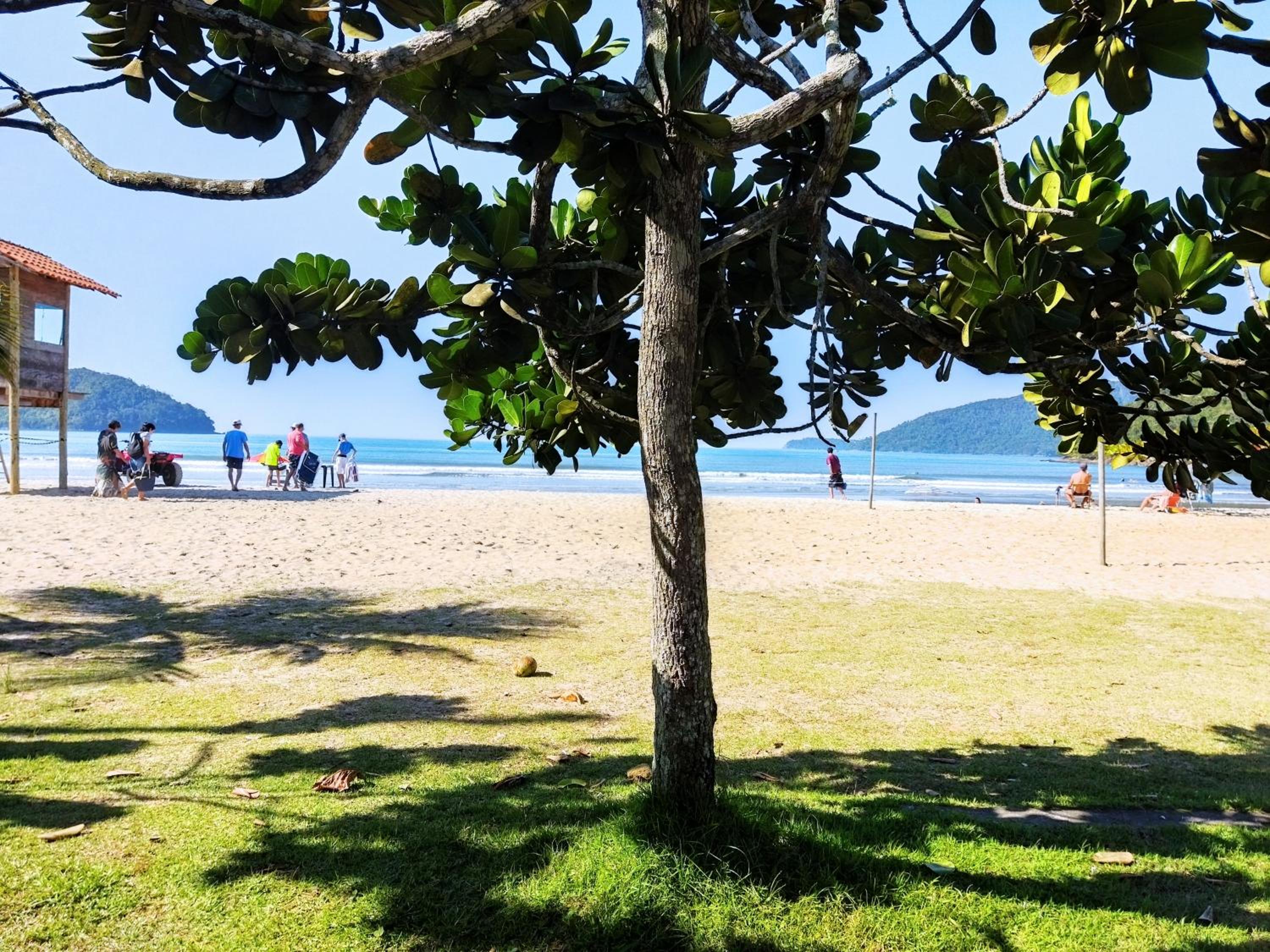 Ubatuba AP na praia Perequê-Açu view 5