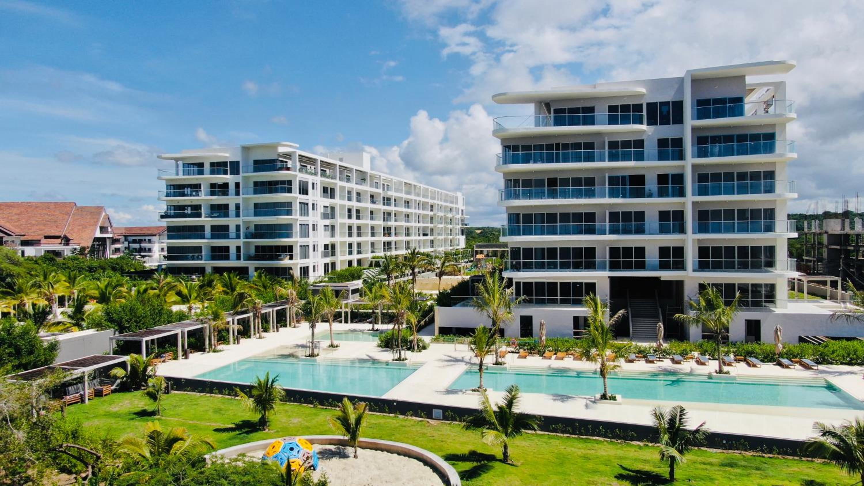 !Condominio de Lujo! Playa + Piscinas + Natural