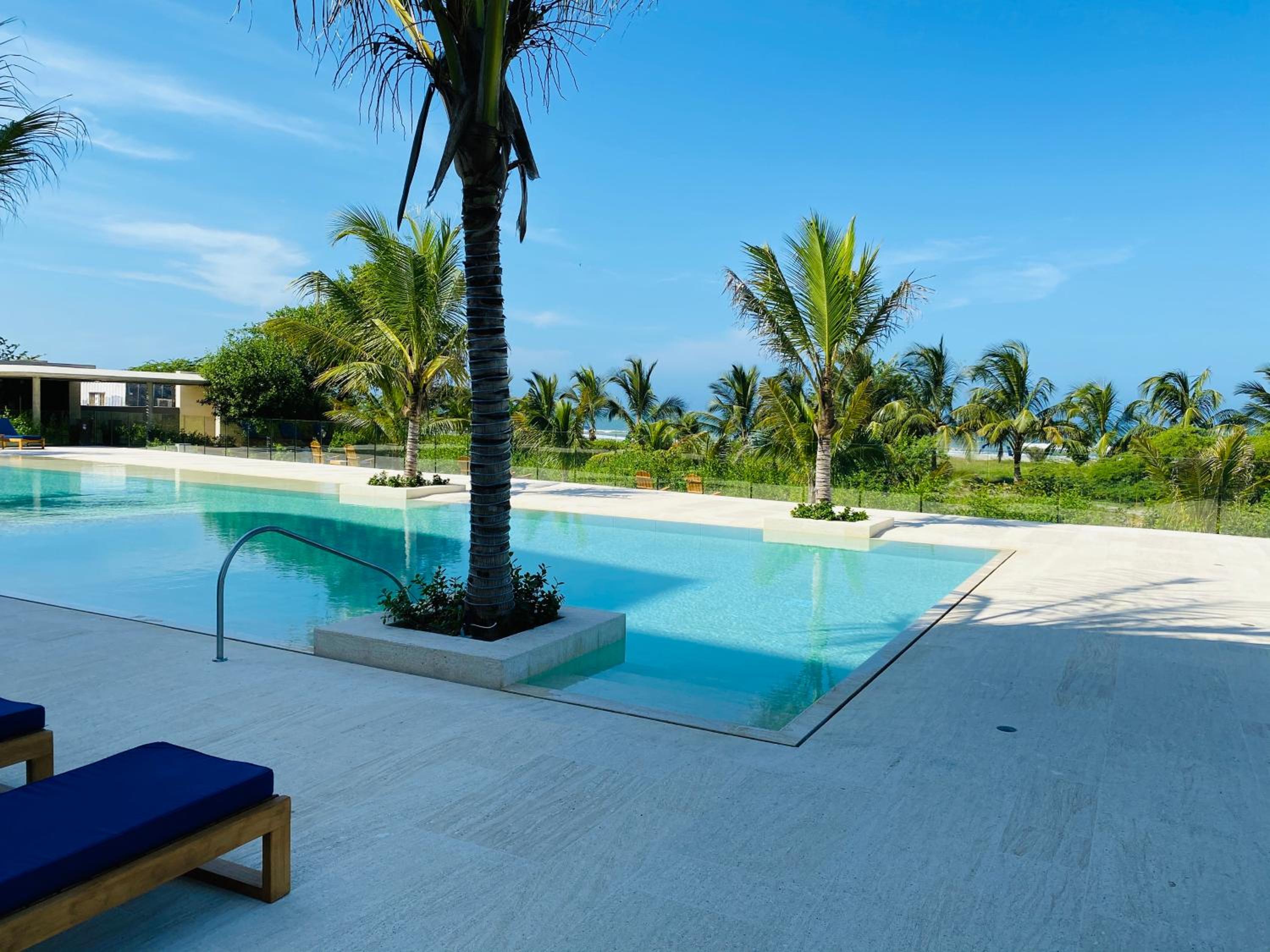 !Condominio de Lujo! Playa + Piscinas + Natural