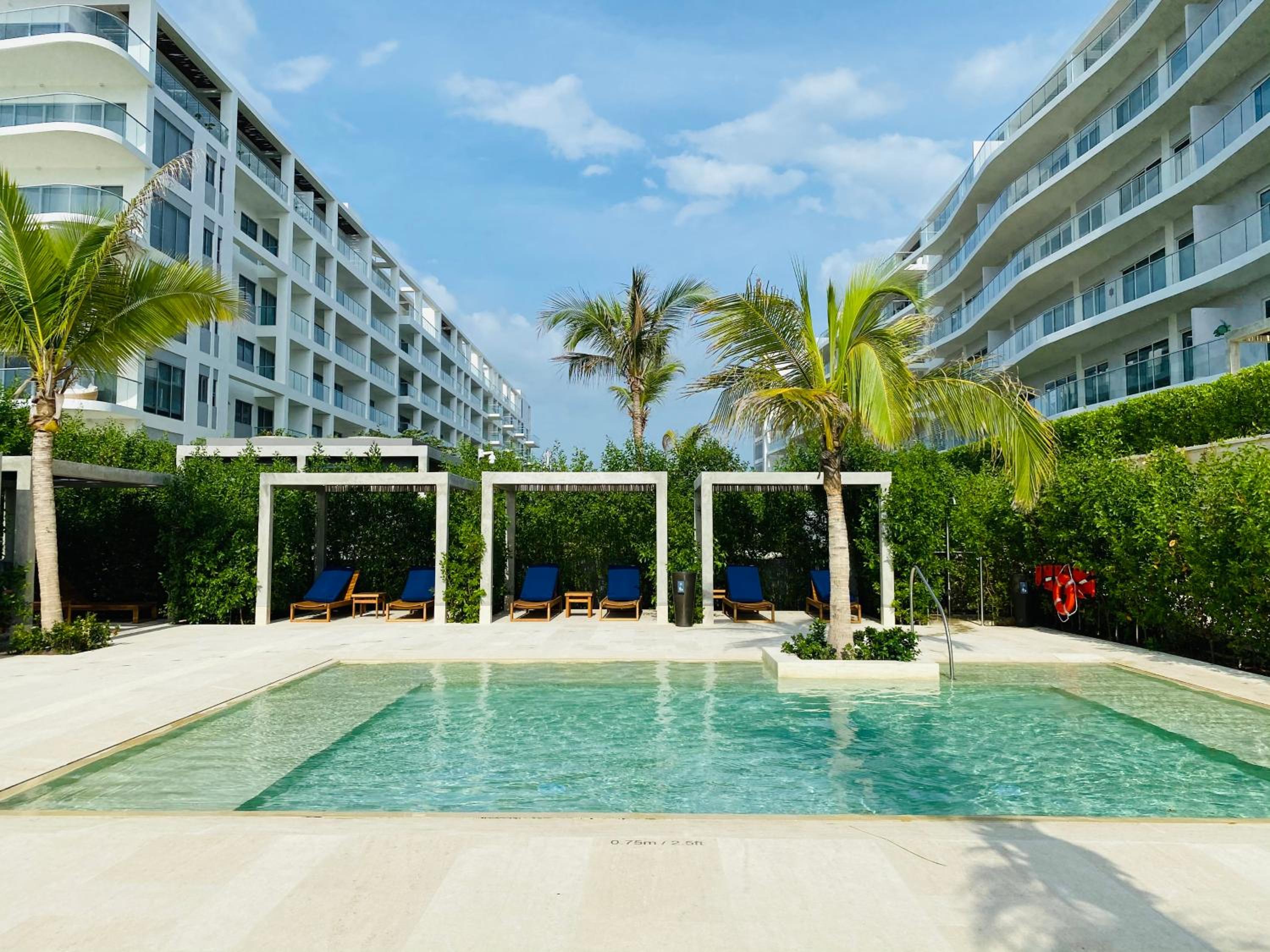 !Condominio de Lujo! Playa + Piscinas + Natural