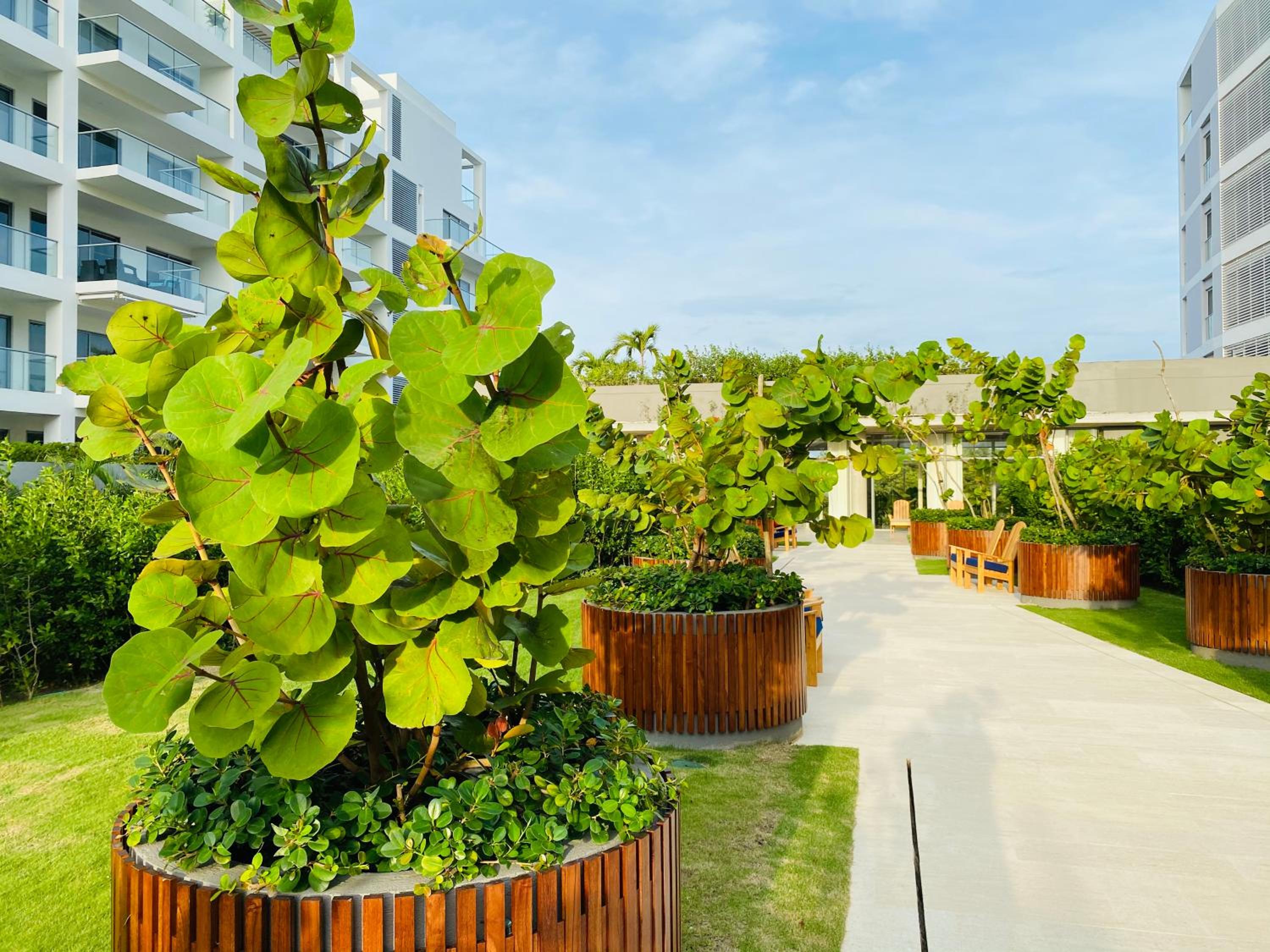 !Condominio de Lujo! Playa + Piscinas + Natural