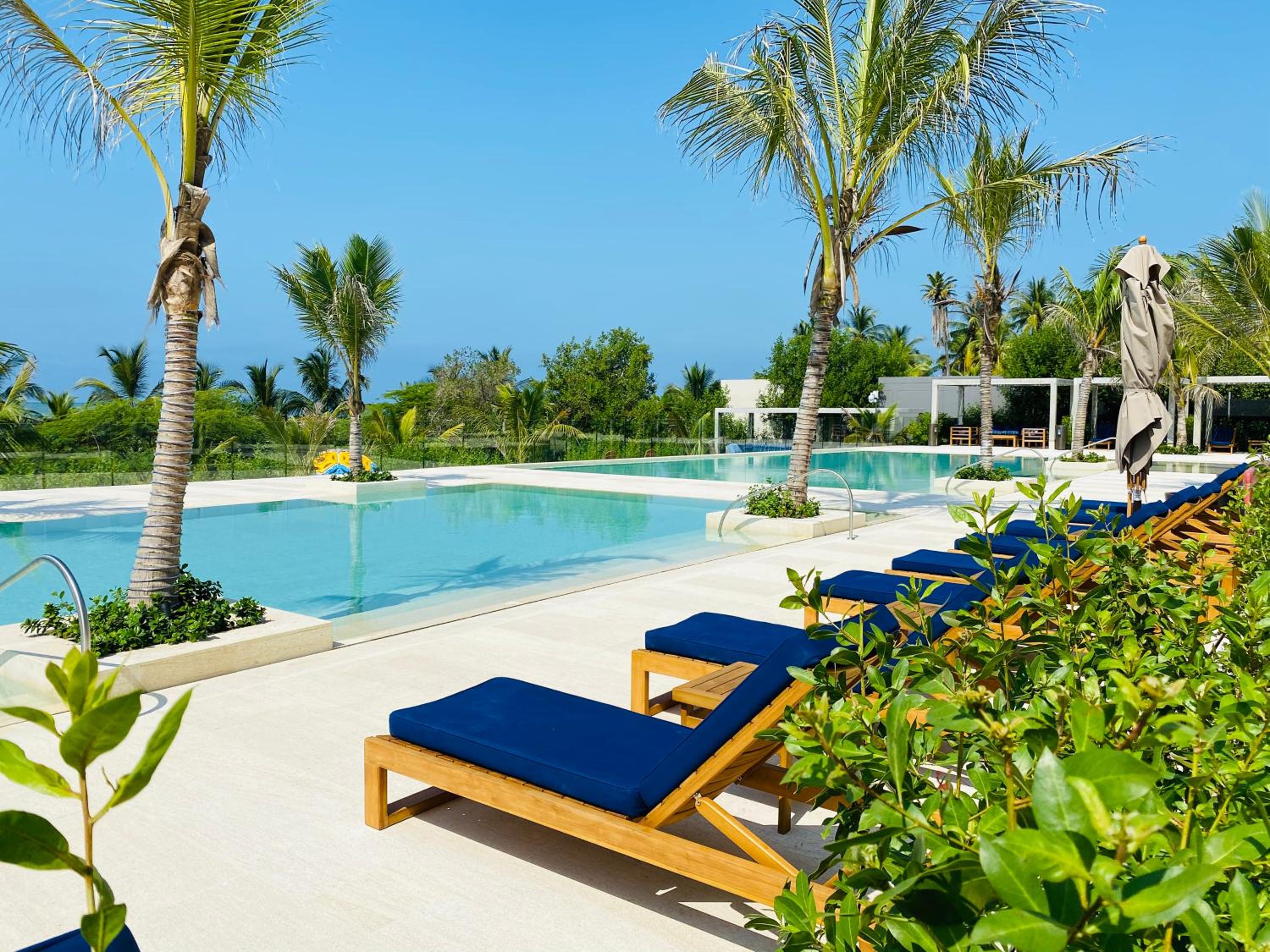 !Condominio de Lujo! Playa + Piscinas + Natural