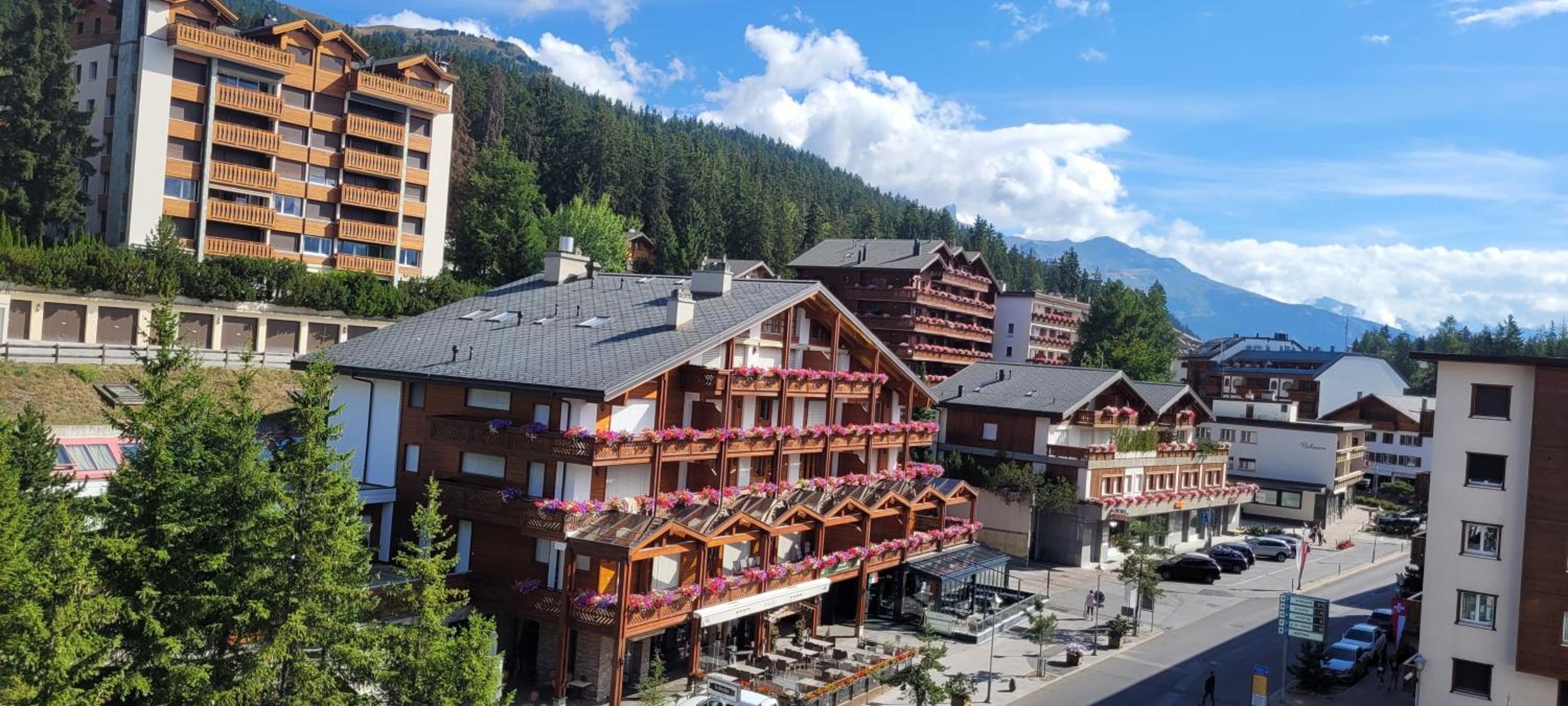 Studio Crans Center view 5