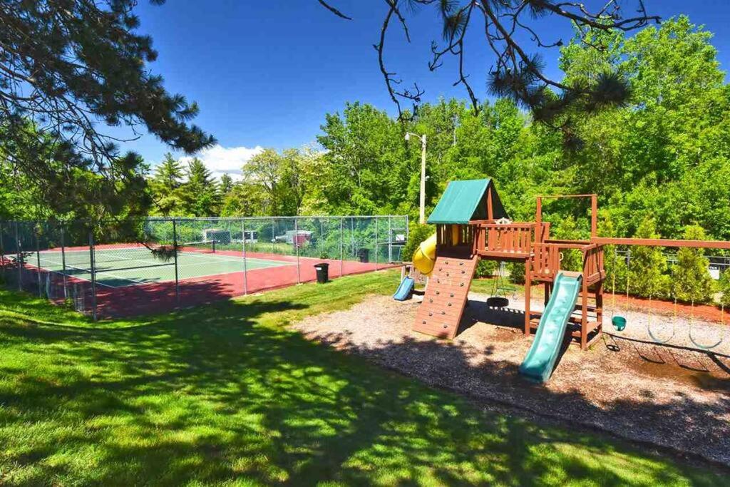 Spacious 3 bedroom Condo Close to Weirs Beach!! view 4