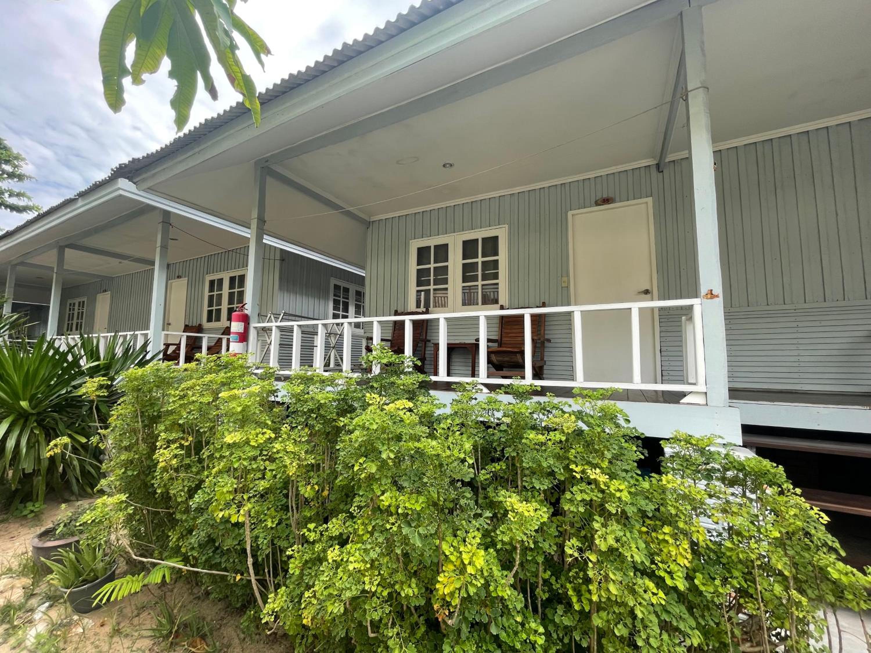Utopia Resort