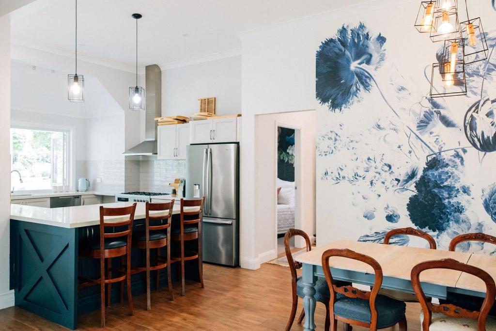 One Bedroom Cottage with Shared Pool