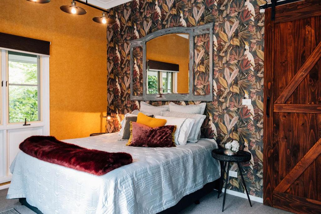 One Bedroom Cottage with Shared Pool
