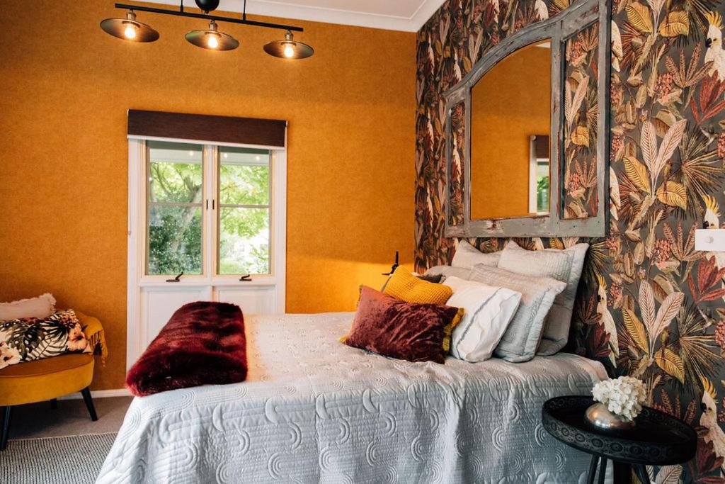 One Bedroom Cottage with Shared Pool