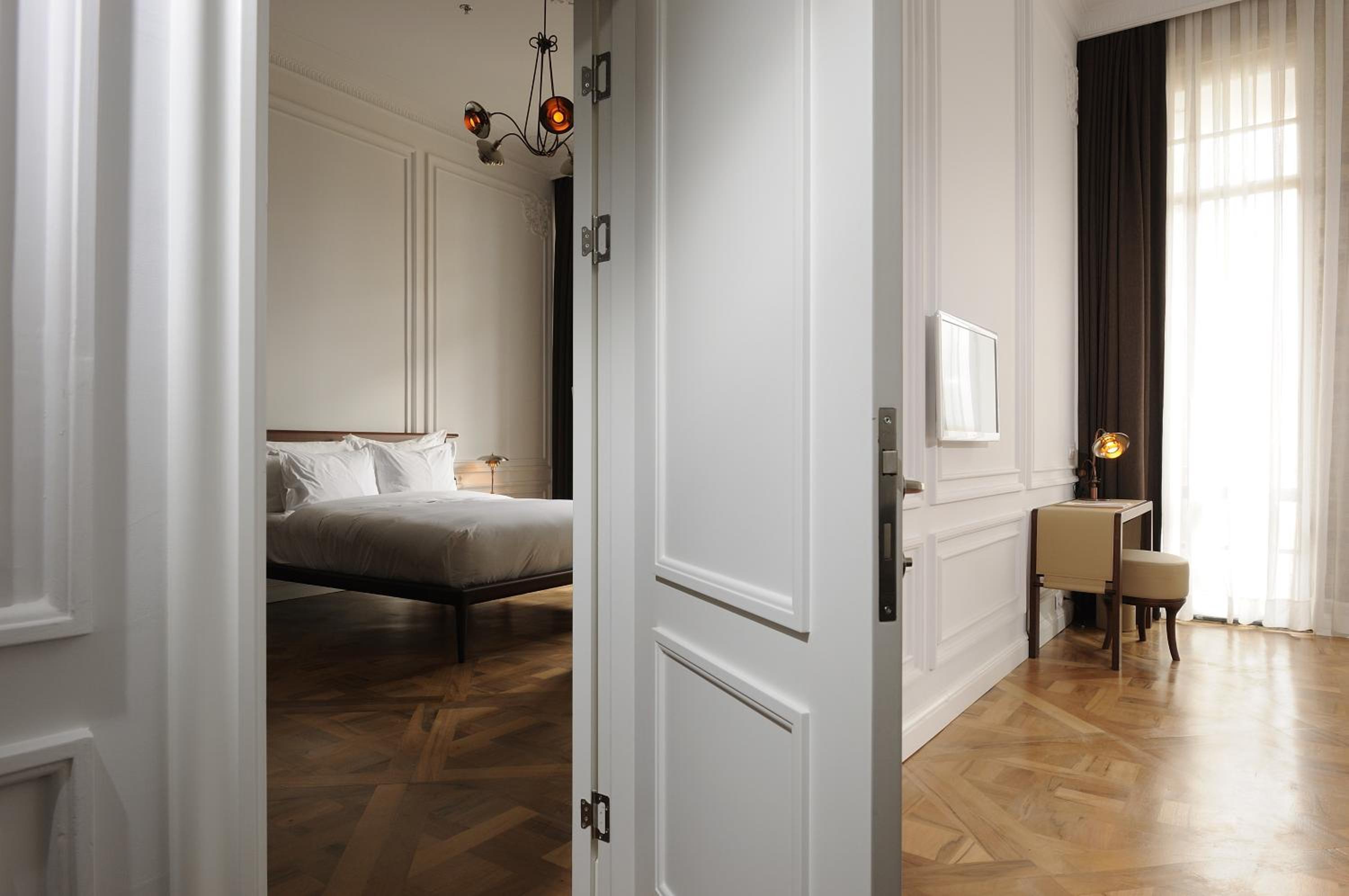 Georges Otel Galata - Image 85