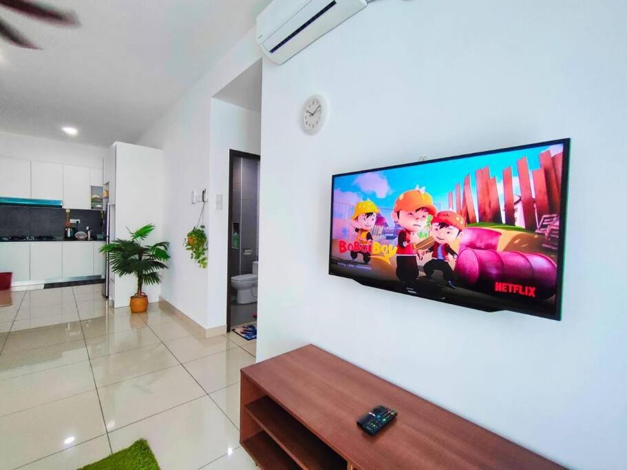 Cikgukay Desaru Homestay Apartment With Pool View WiFi & Netflix