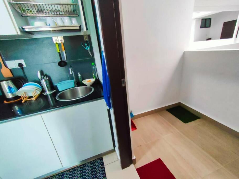 Cikgukay Desaru Homestay Apartment With Pool View WiFi & Netflix