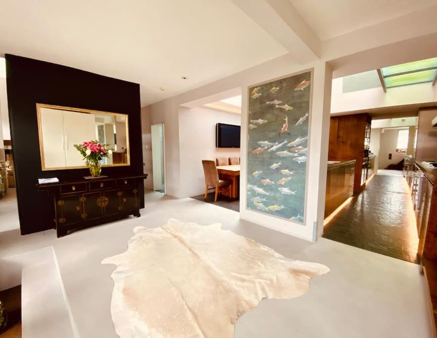 Unique,architecturally acclaimed,Notting Hill home