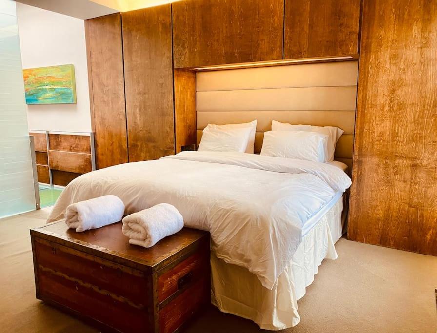 Unique,architecturally acclaimed,Notting Hill home