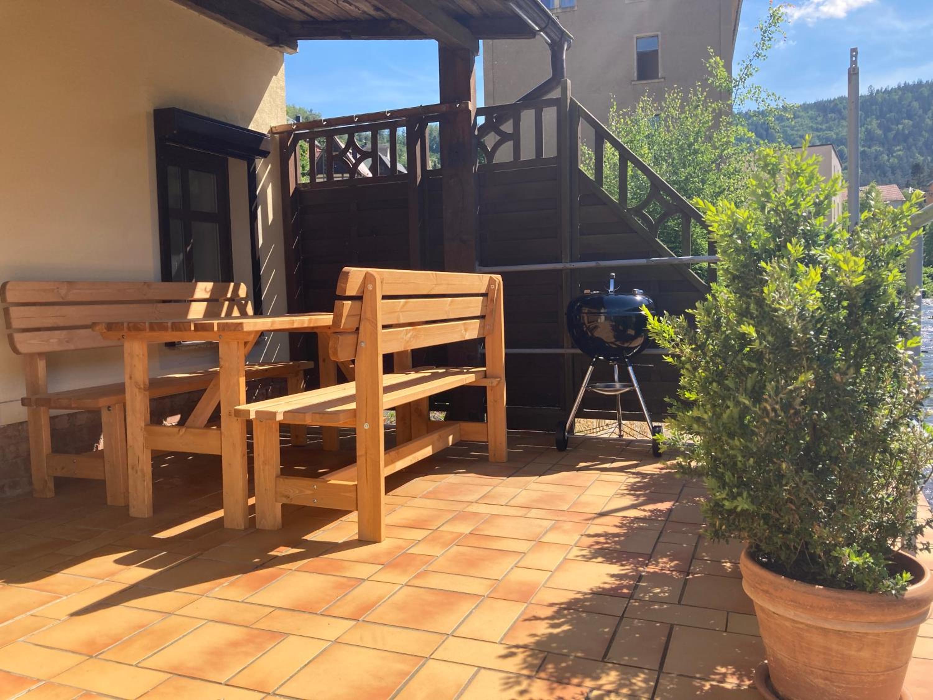 FeWo Ostrau, neues Bad, neue Küche, zentral, Sandstein-Ferien, Terrasse