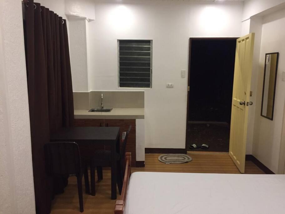 RedDoorz at Villa Casita Heritage Tagaytay