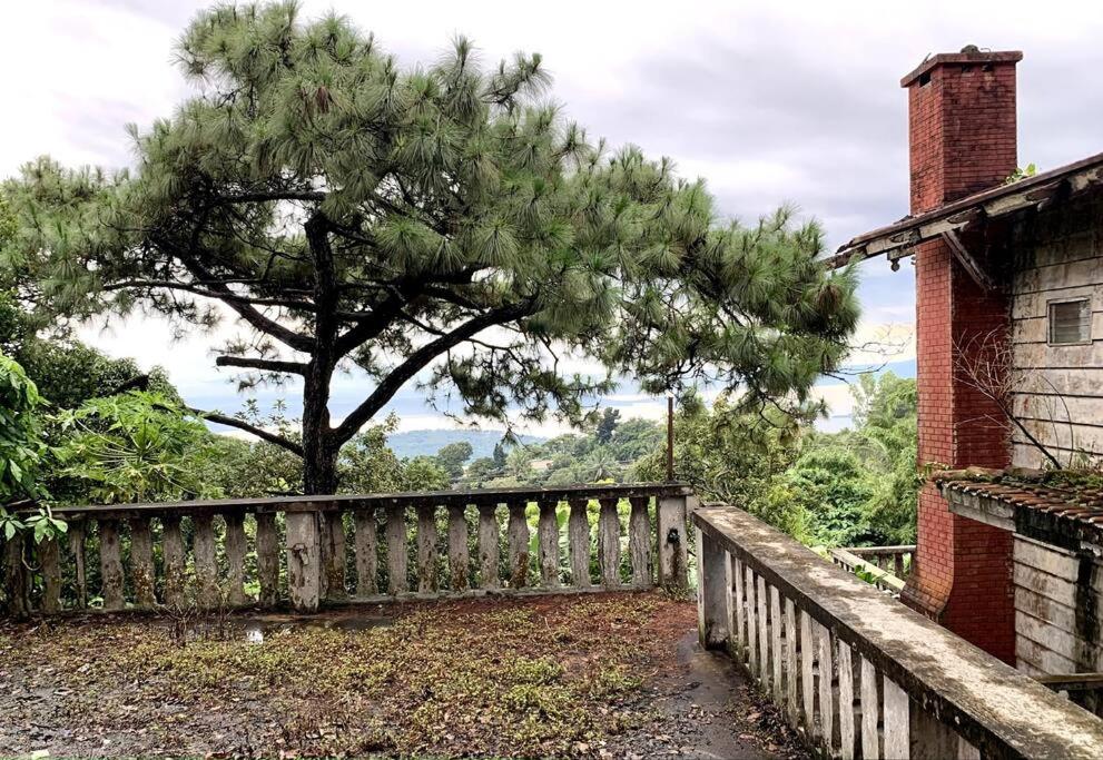 RedDoorz at Villa Casita Heritage Tagaytay
