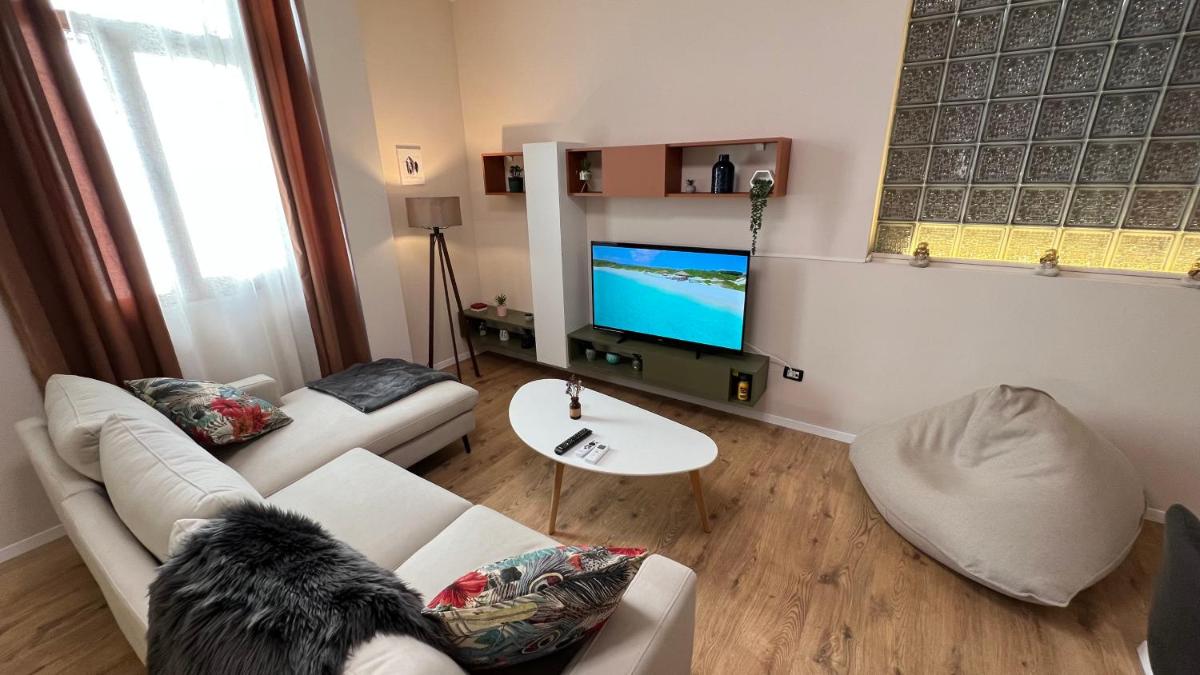 CENTRAL - Cosy Apartment Tirana (With Balcony) photo 2