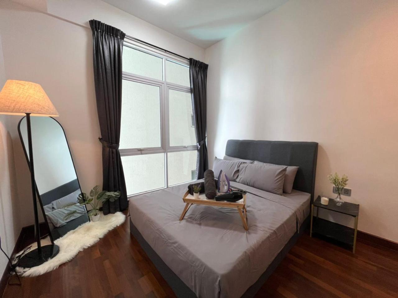 Paragon Suite Homestay by Antlerzone