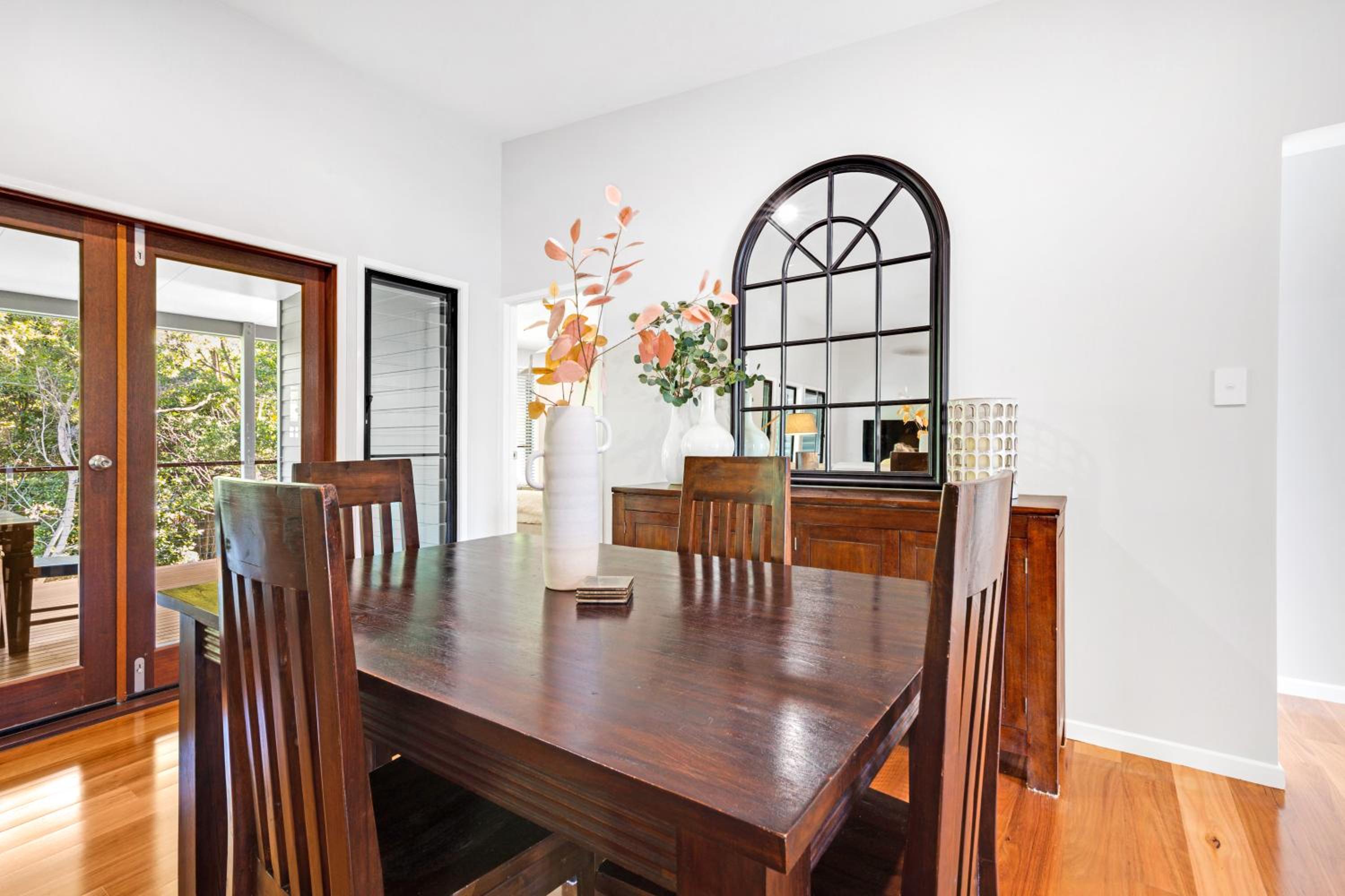 Forest Haven 2 BR Styled Modern Sanctuary at Maleny