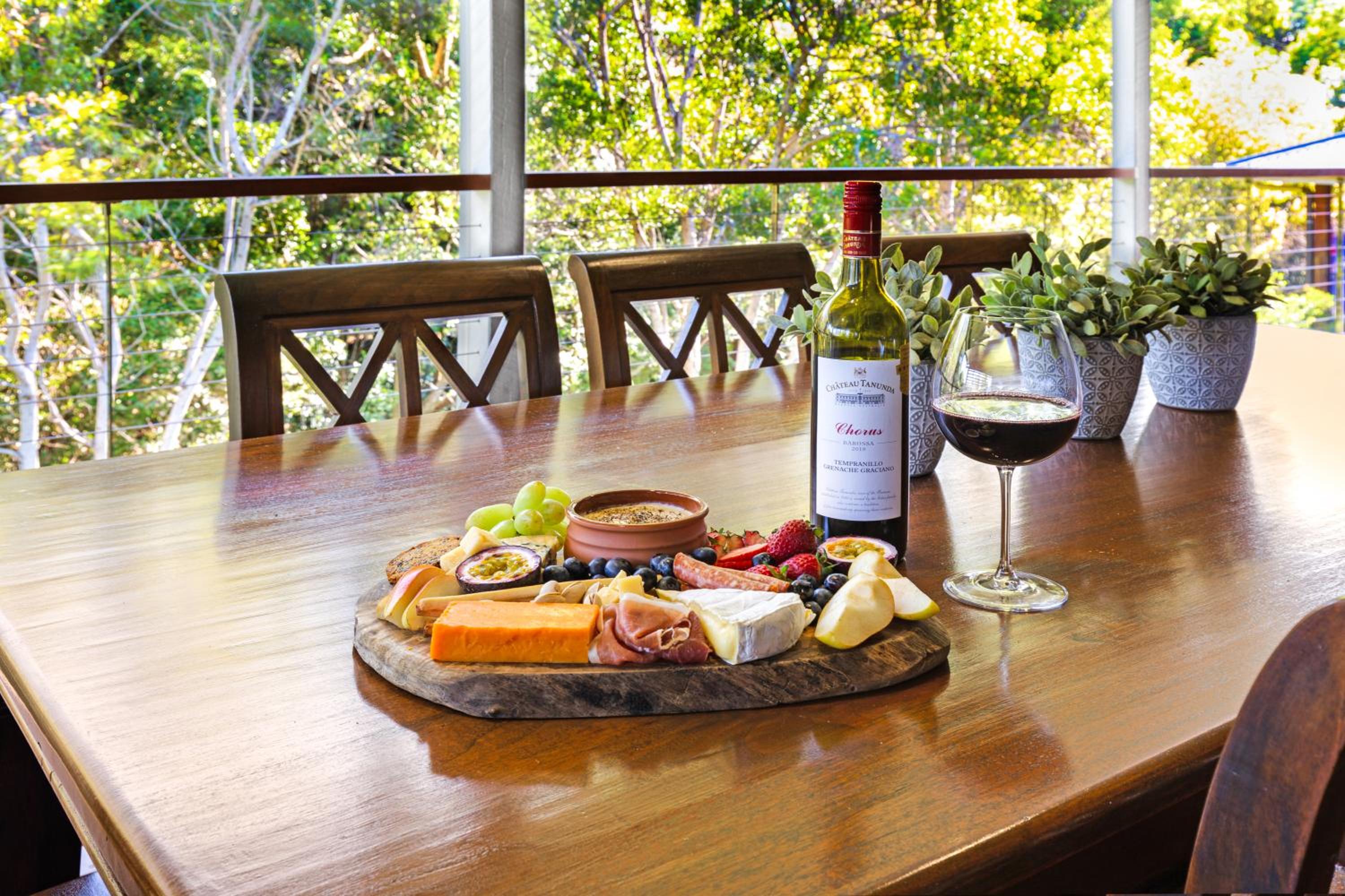 Forest Haven 2 BR Styled Modern Sanctuary at Maleny