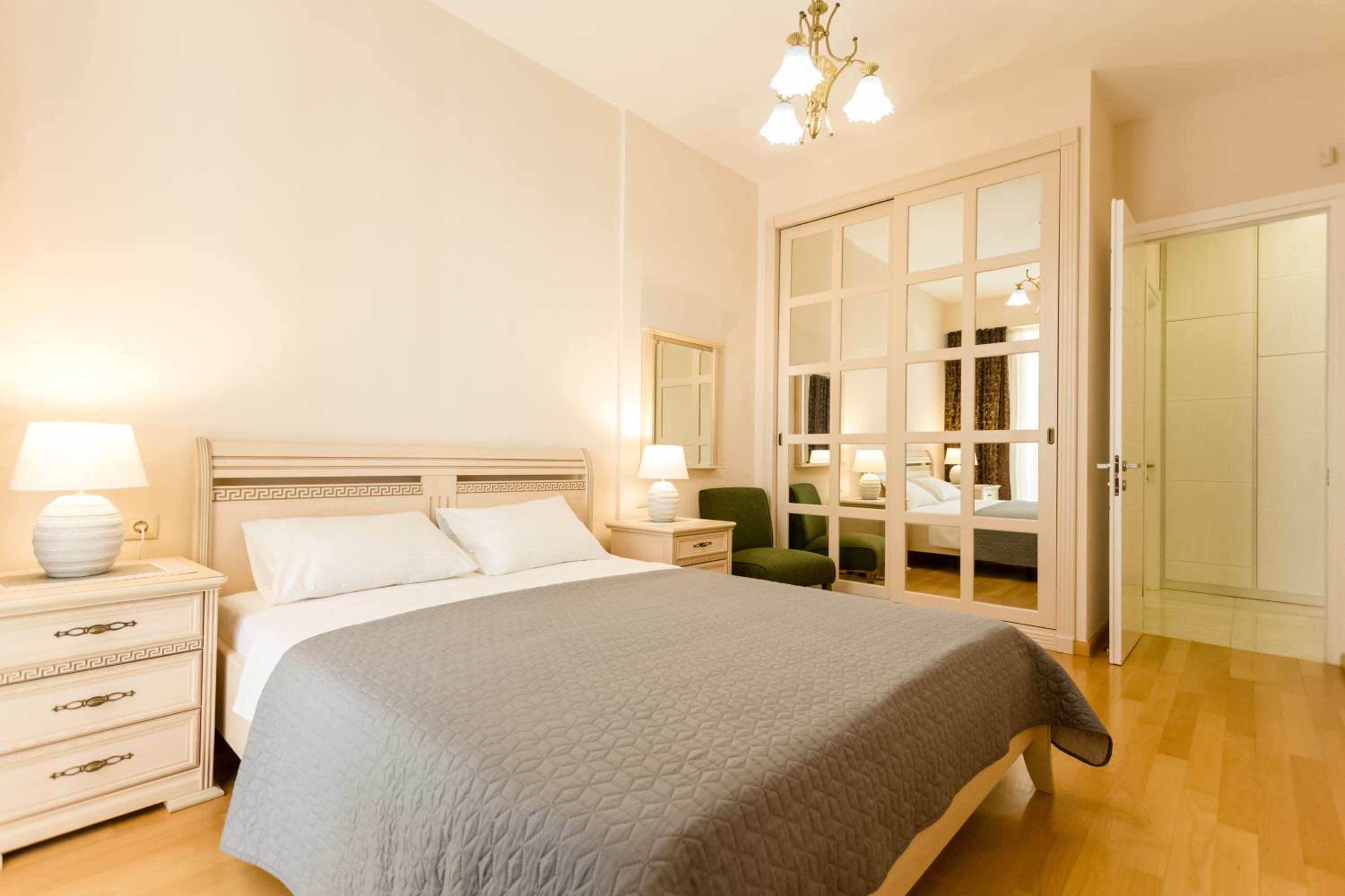 Comfy Home III view 4