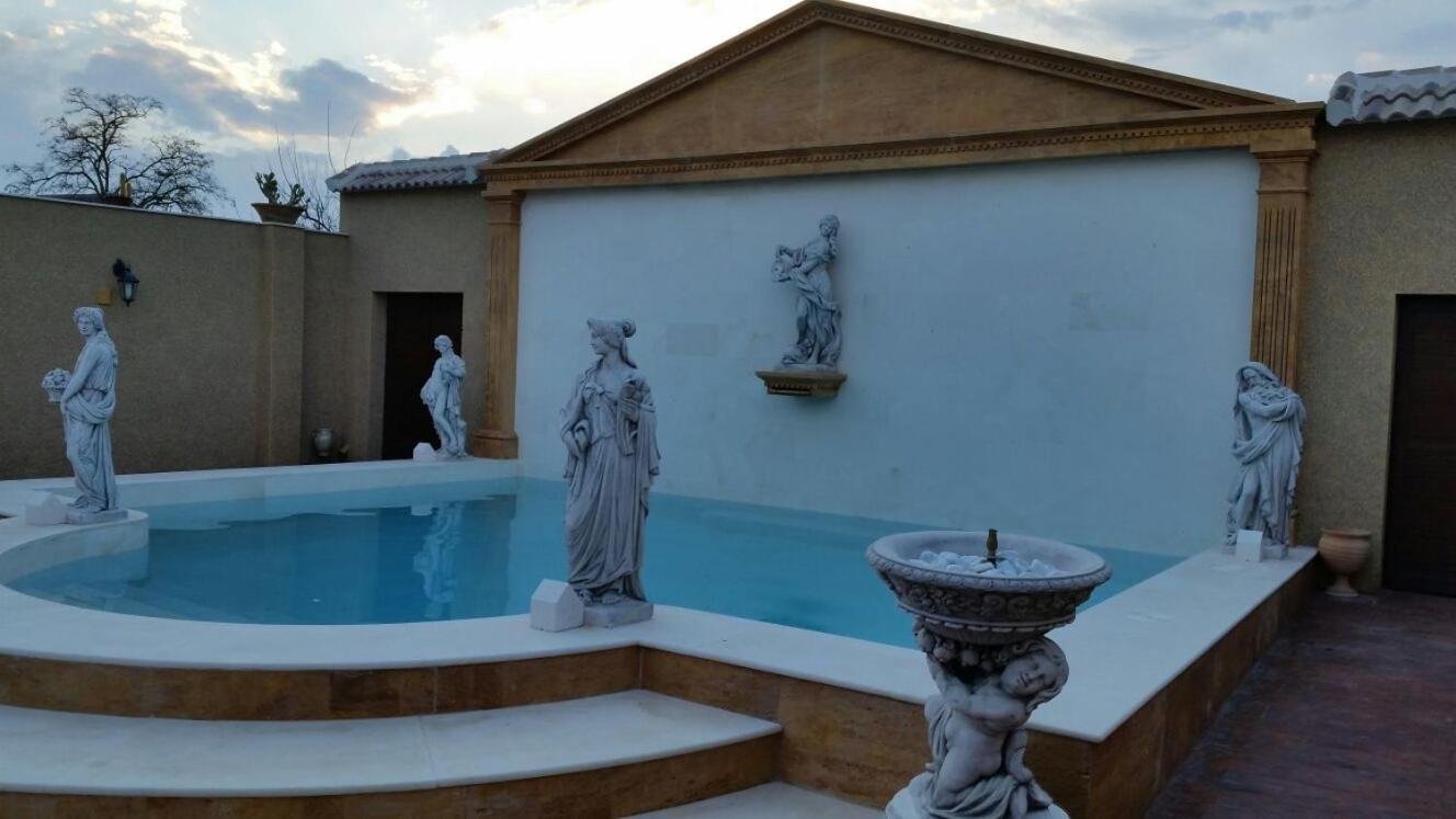 LA FUENTE ROMANA