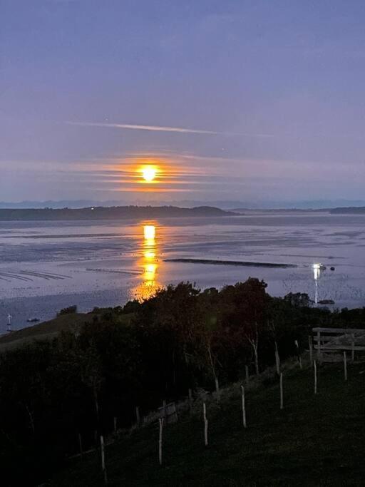 Bella casa de campo con panorámica vista al mar