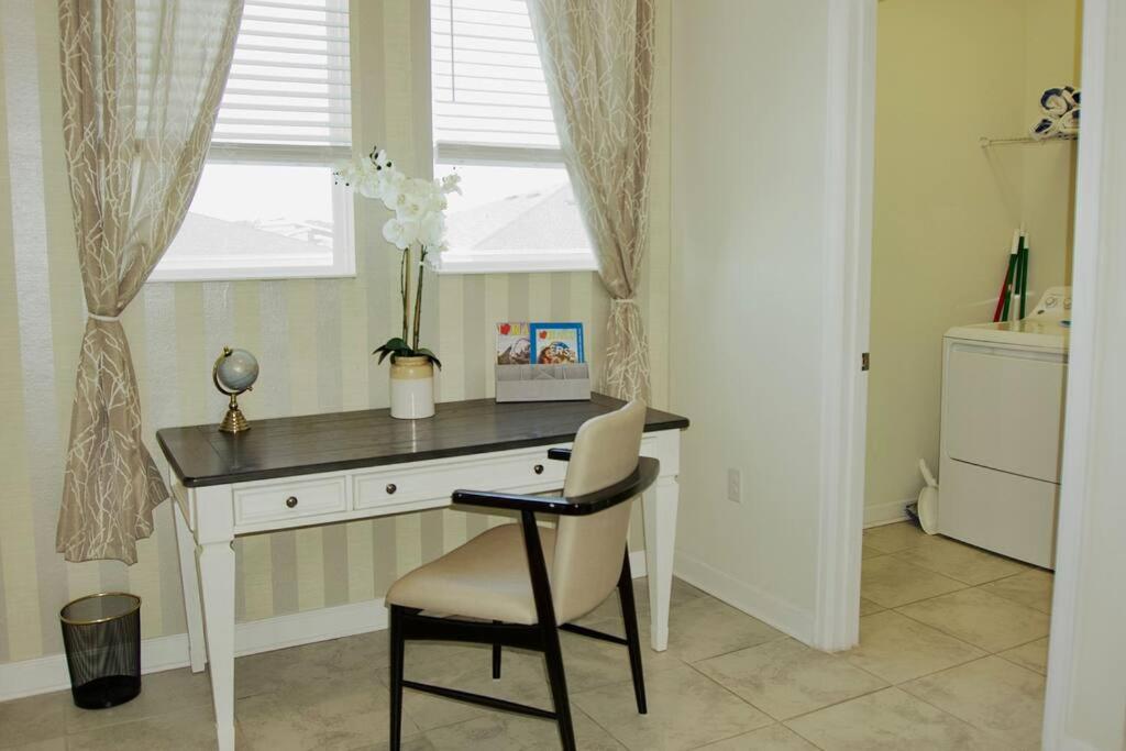 Stunning Golf course view/ sleeps 12 at Championsgate near Disney view 4