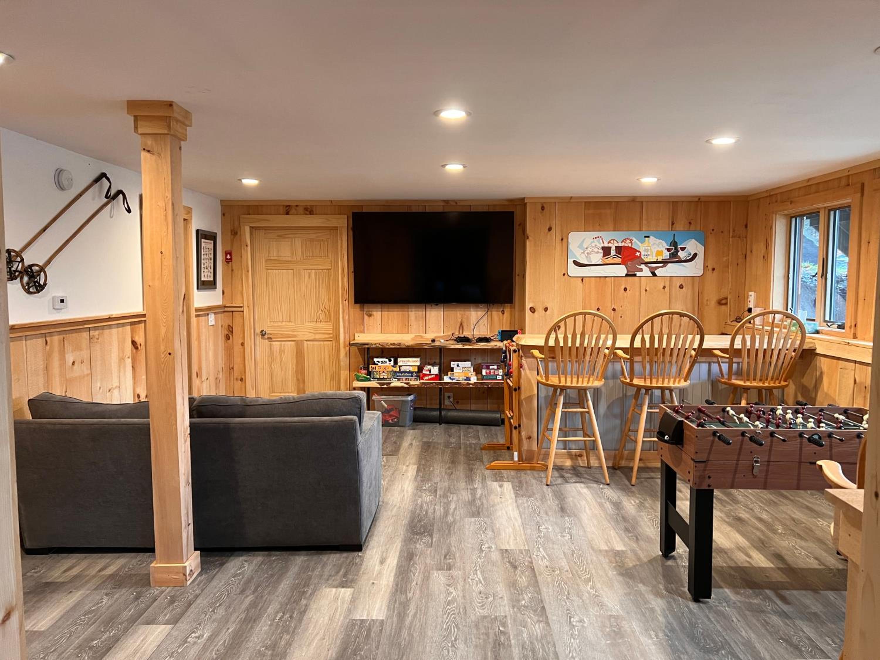 Loafers' Lodge view 5