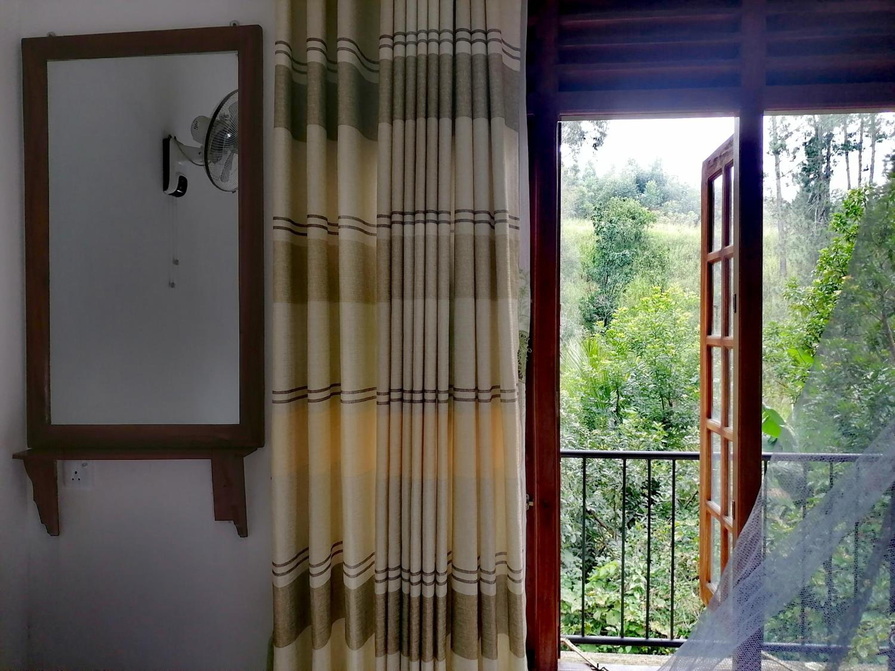 Tantra Ella Lodge