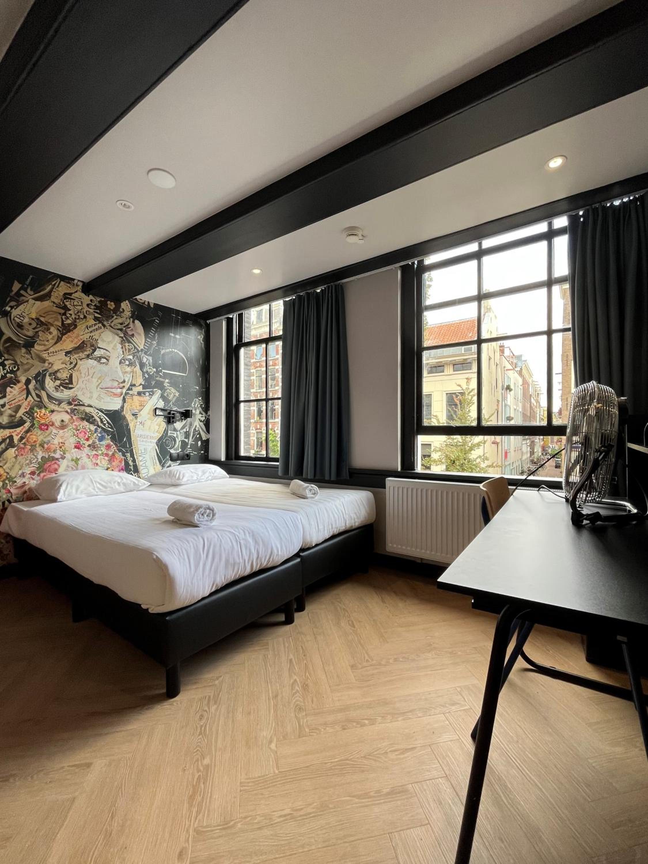Heart of Amsterdam Hostel