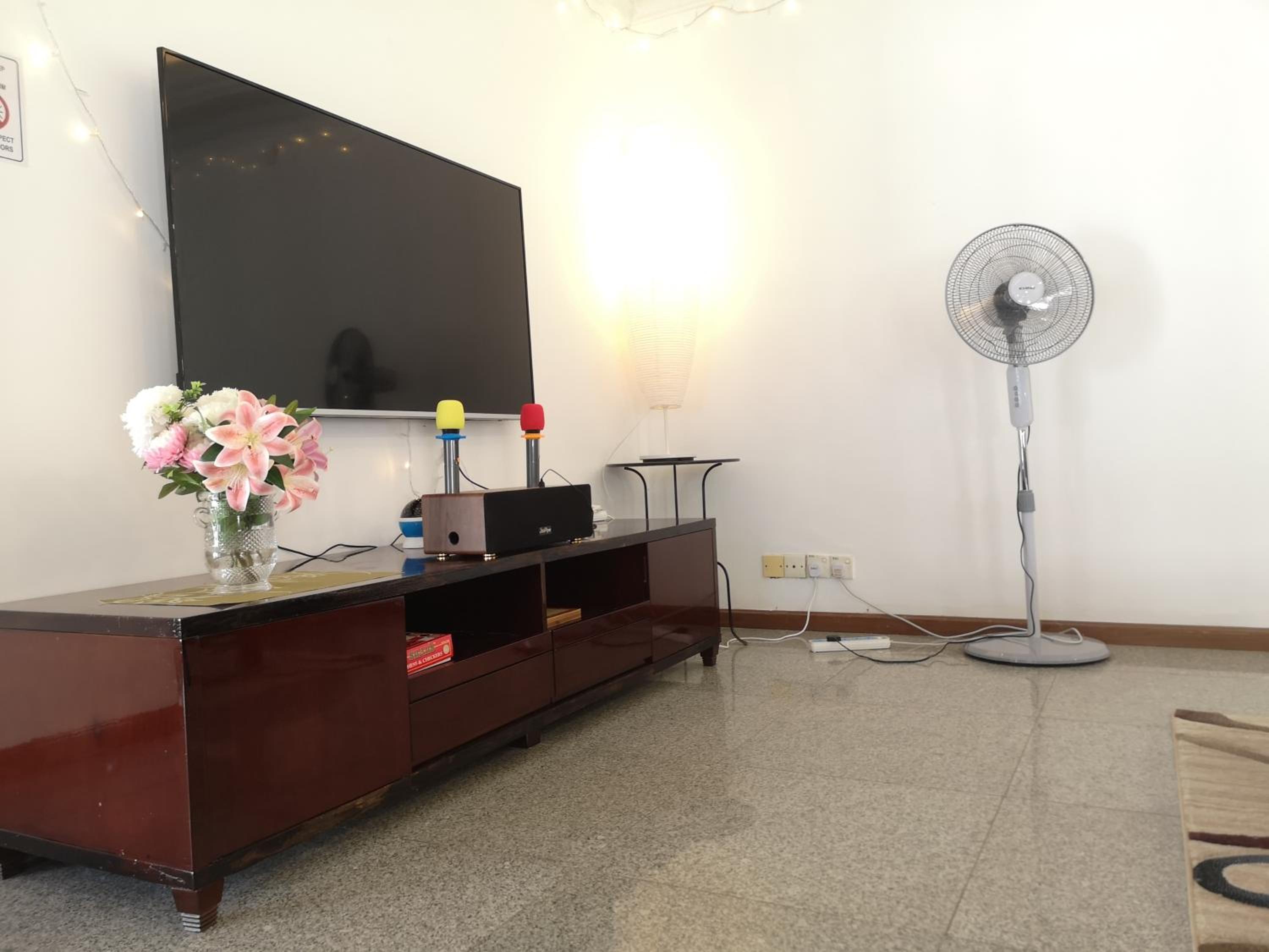 Jb City 5 Bedroom semi-d Near ksl,mid valley ,berjaya waterfront