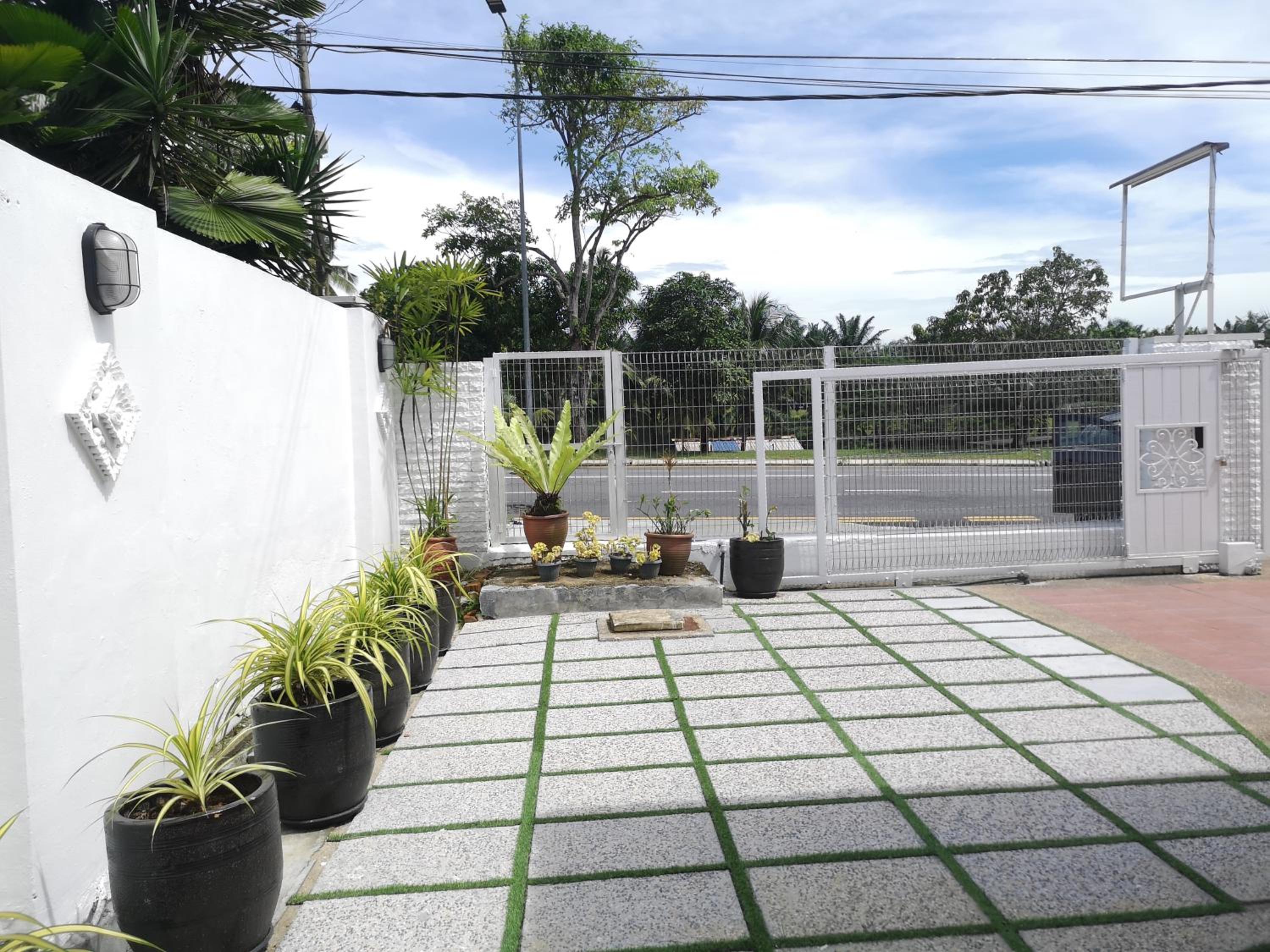 Jb City 5 Bedroom semi-d Near ksl,mid valley ,berjaya waterfront