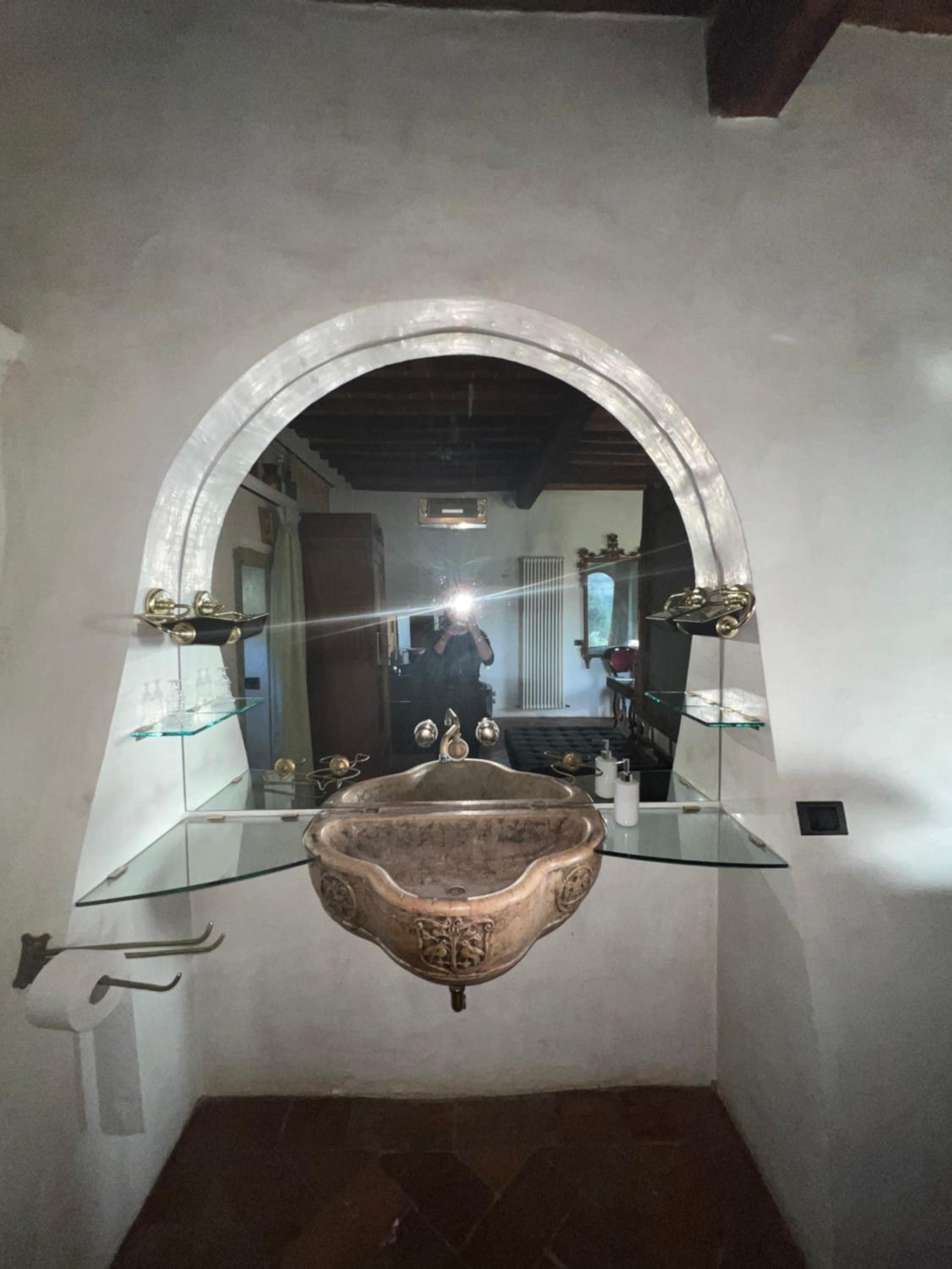 Borgo Medievale di Poggio Alla Pieve Relais, Food & Art